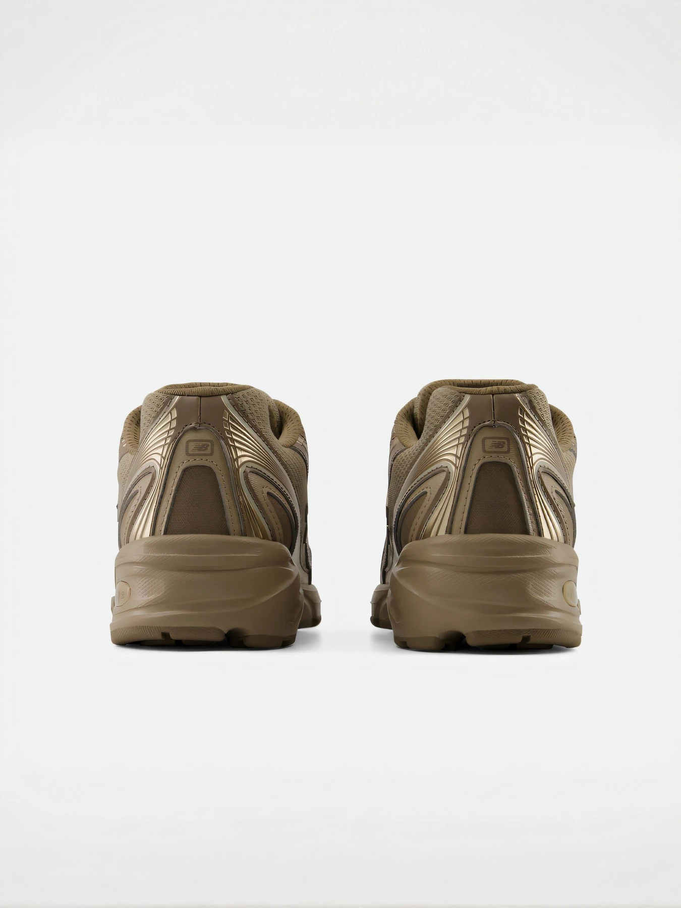 Кроссовки New Balance модель U7402XX Кроссовки New Balance модель U7402XX Фото
