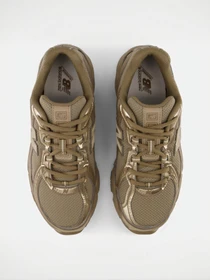 Кроссовки New Balance модель U7402XX Фото