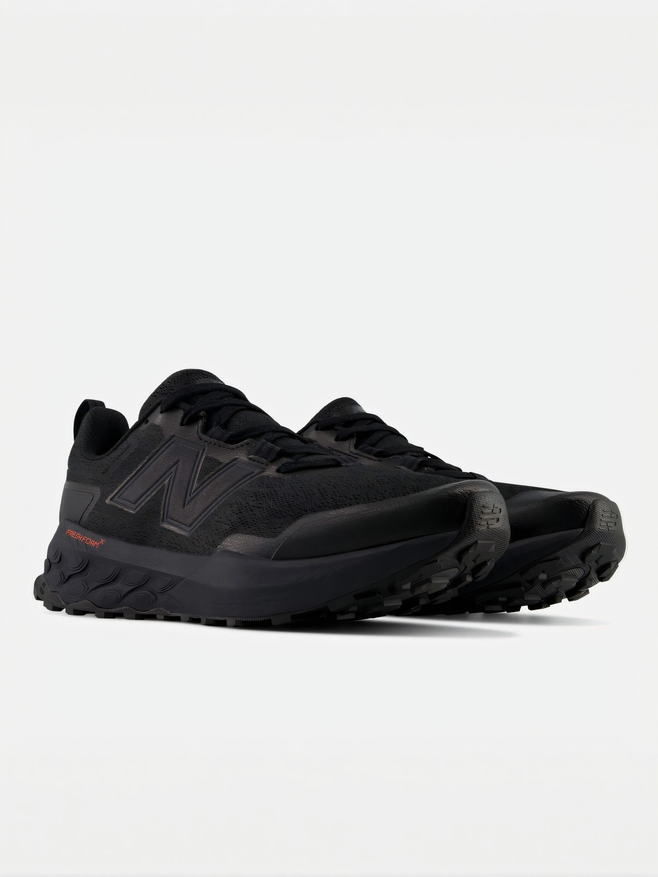 Кроссовки New Balance модель MGARO2RN Кроссовки New Balance модель MGARO2RN Фото