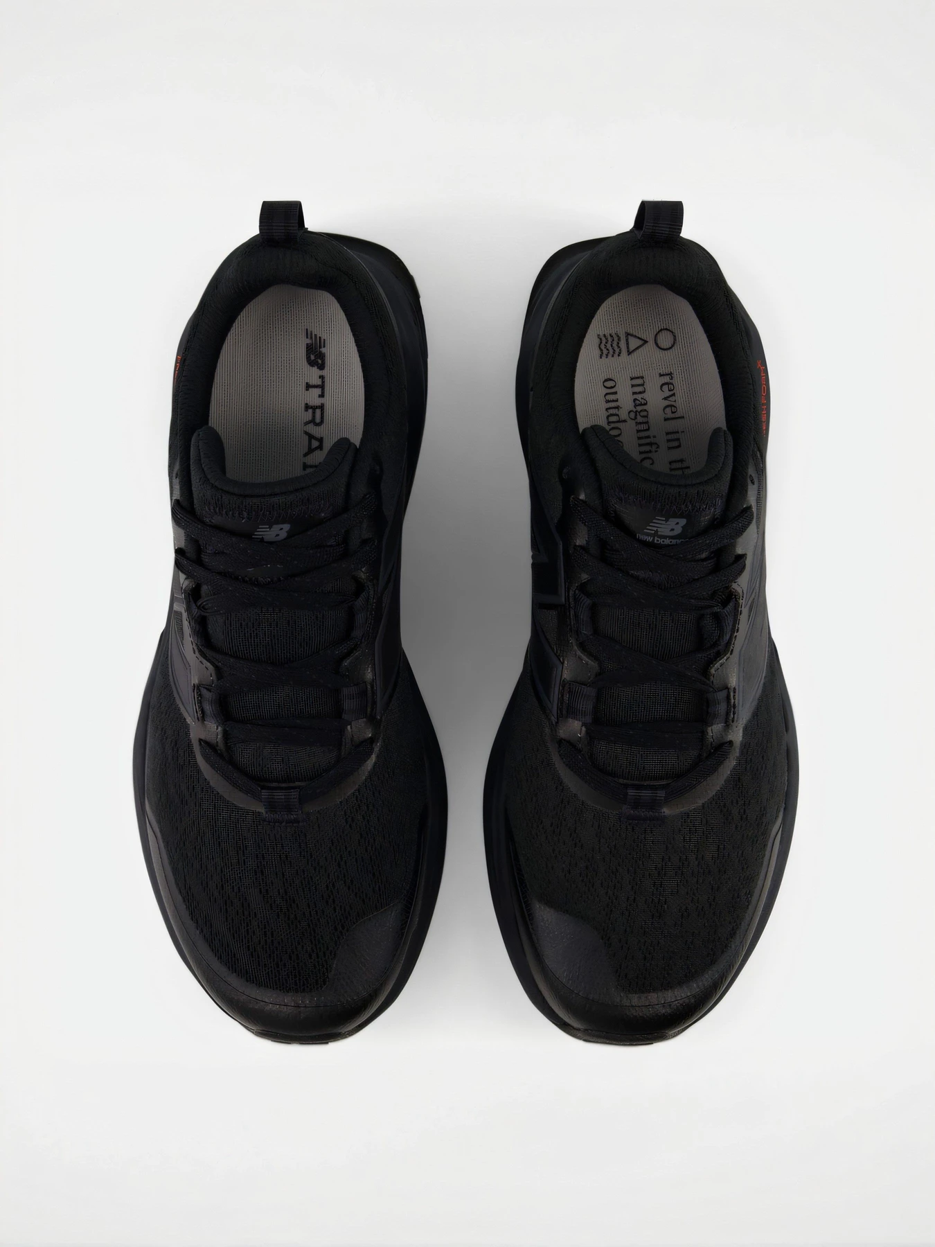 Кроссовки New Balance модель MGARO2RN Кроссовки New Balance модель MGARO2RN Фото