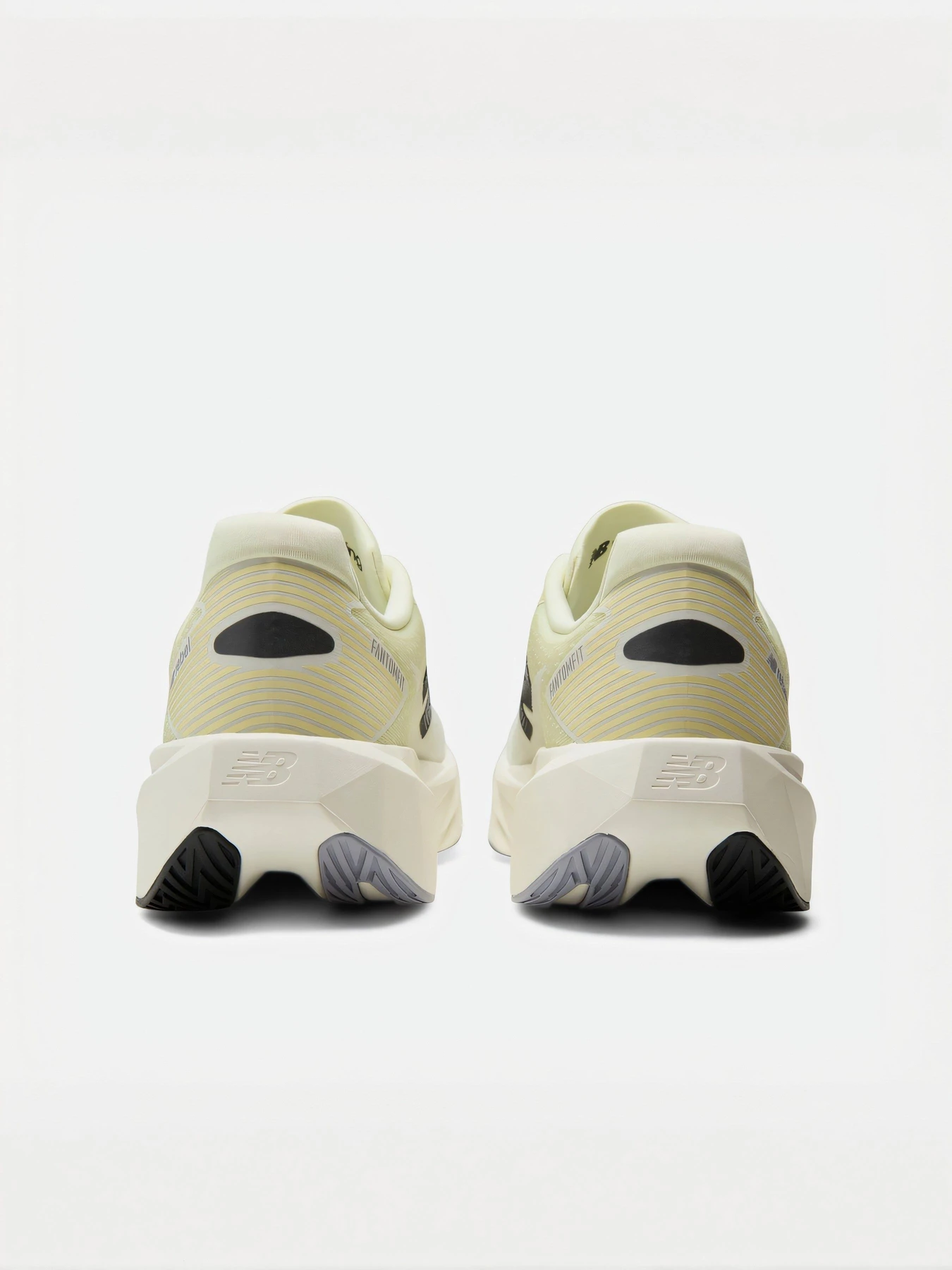 Кросівки New Balance модель MFCX8QY Фото