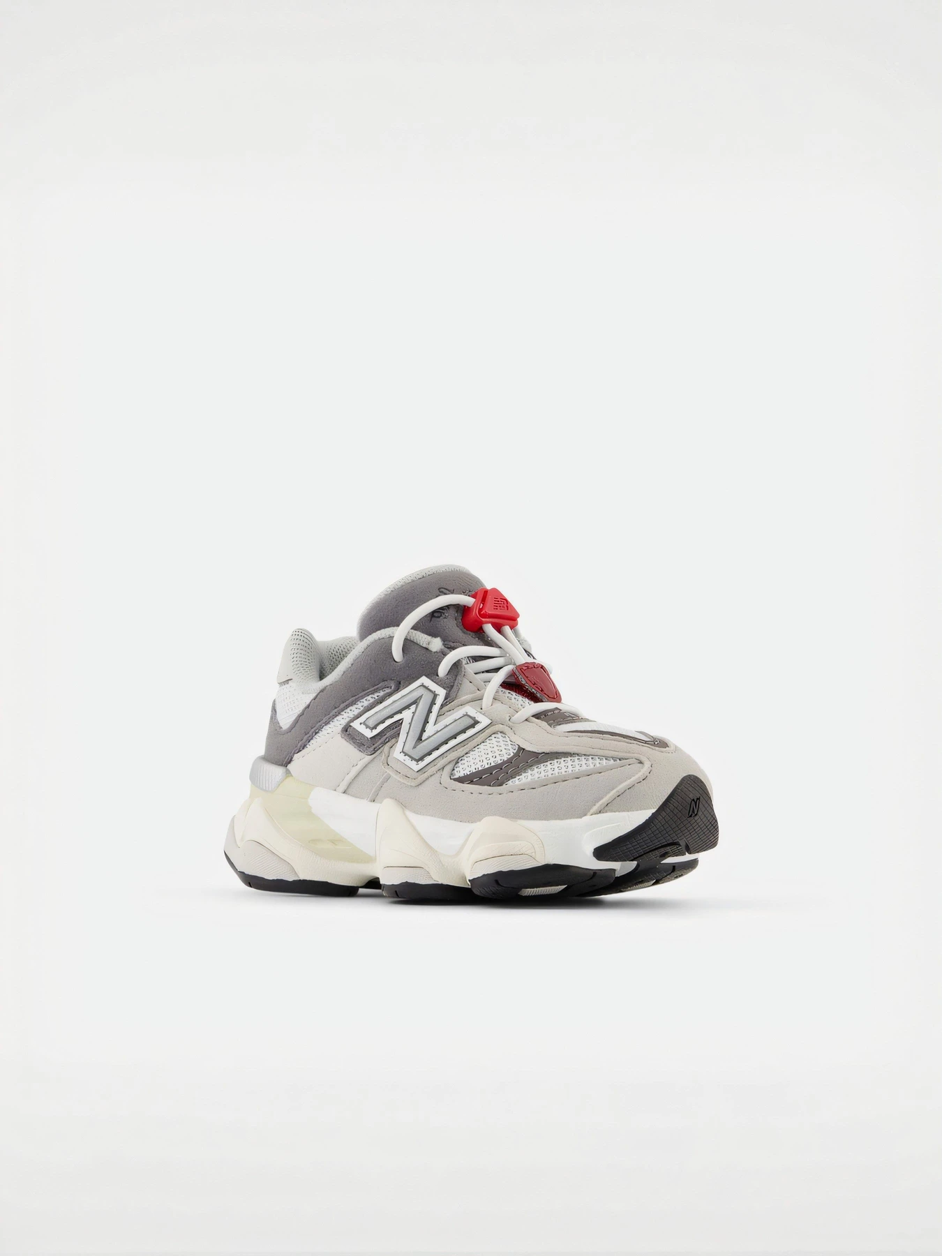 Кроссовки New Balance модель IV9060GY Кроссовки New Balance модель IV9060GY Фото