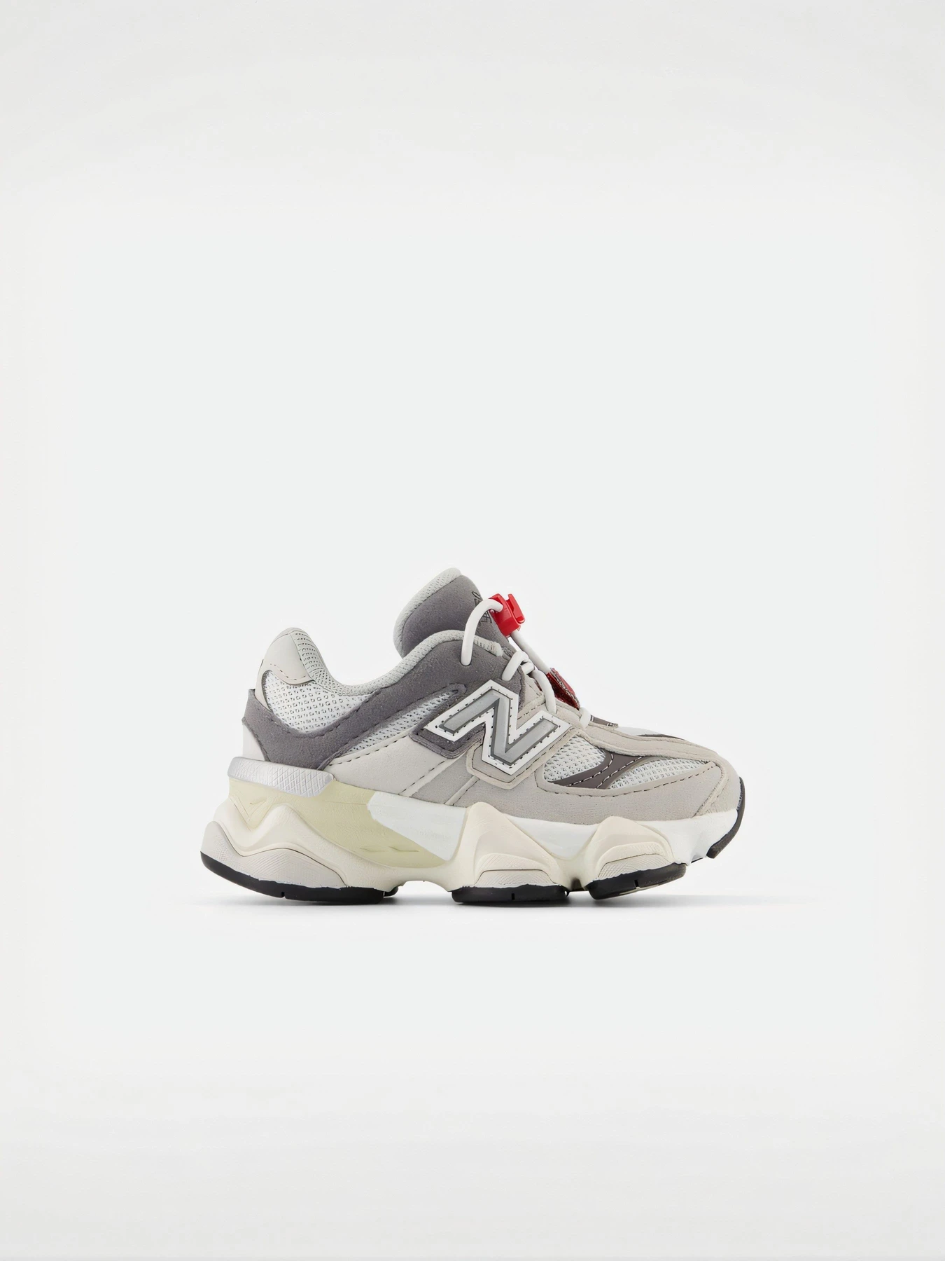 Кроссовки New Balance модель IV9060GY Кроссовки New Balance модель IV9060GY Фото