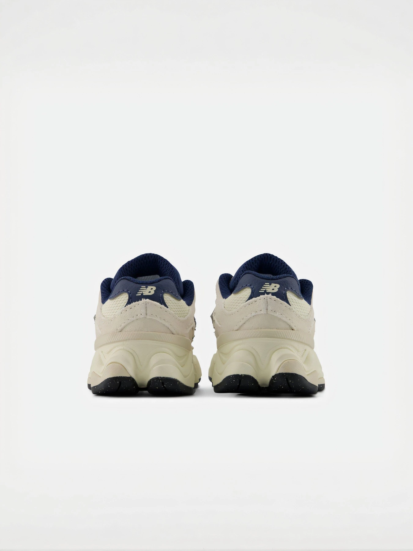 Кроссовки New Balance 9060 Bungee модель I90608PU Фото