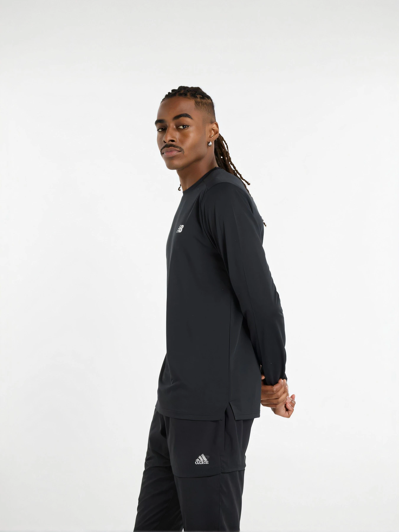 Худи и свитшоты New Balance модель MT51802BK Худи и свитшоты New Balance модель MT51802BK Фото
