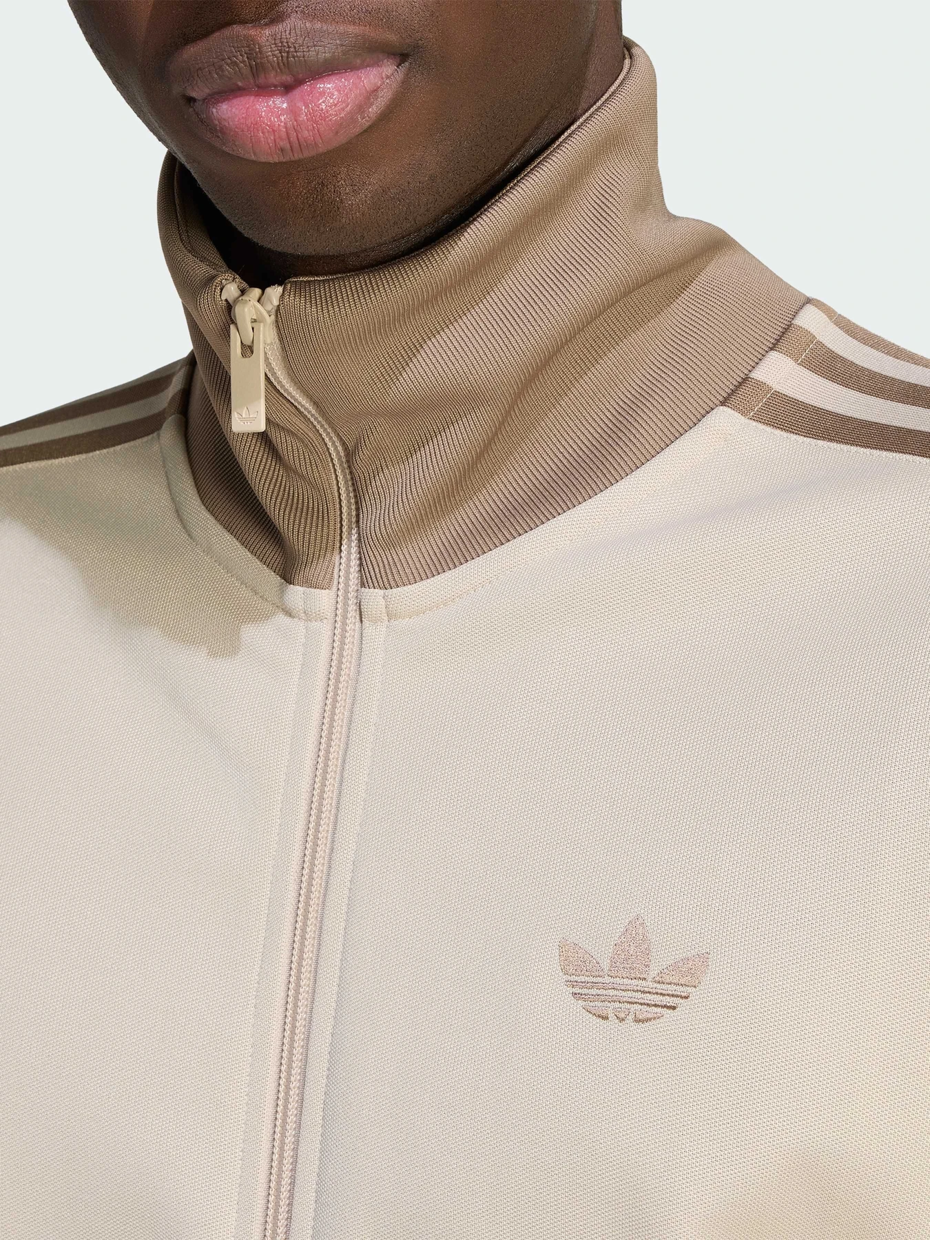 Худи и свитшоты Adidas модель KT5044 Худи и свитшоты Adidas модель KT5044 Фото