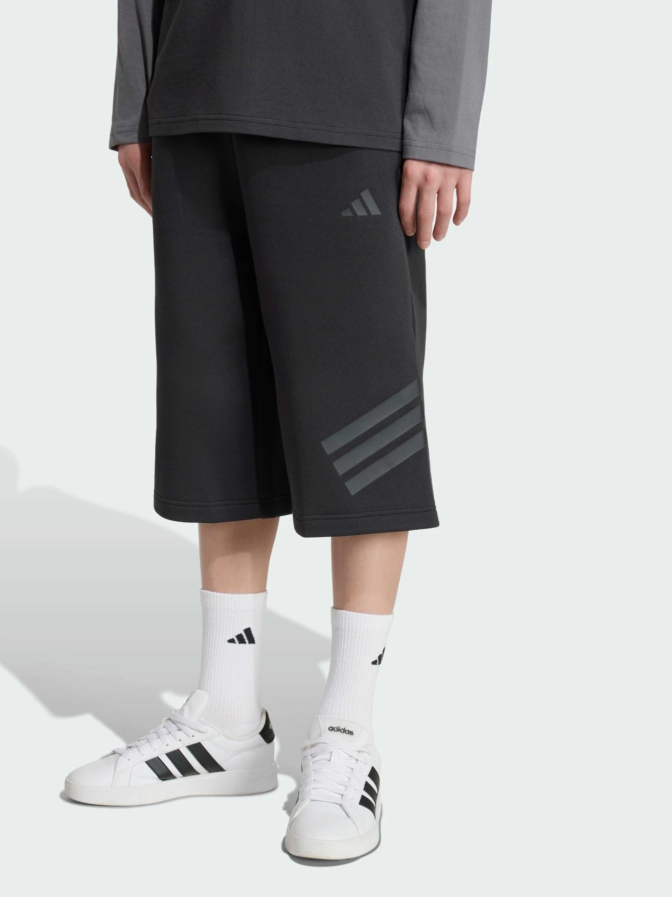 Шорты Adidas модель KR4873 Фото