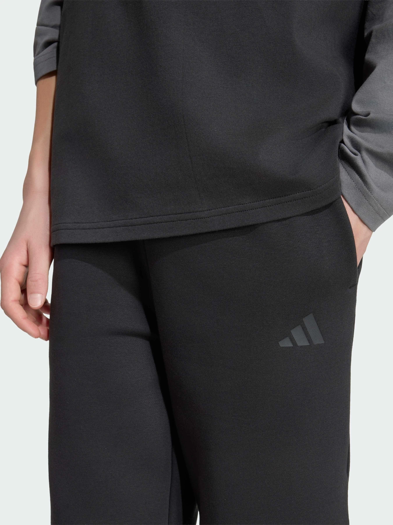 Шорты Adidas модель KR4873 Фото