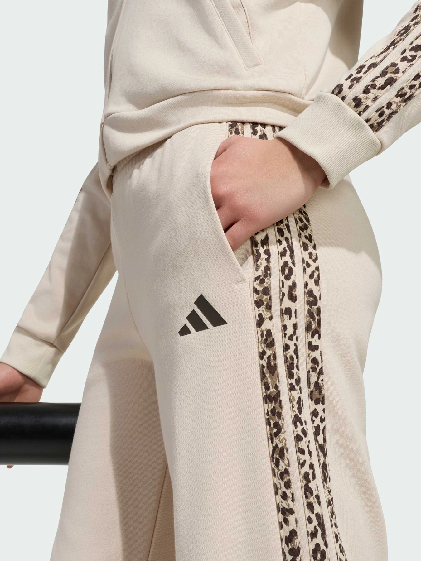 Брюки Adidas модель KC7198 Фото