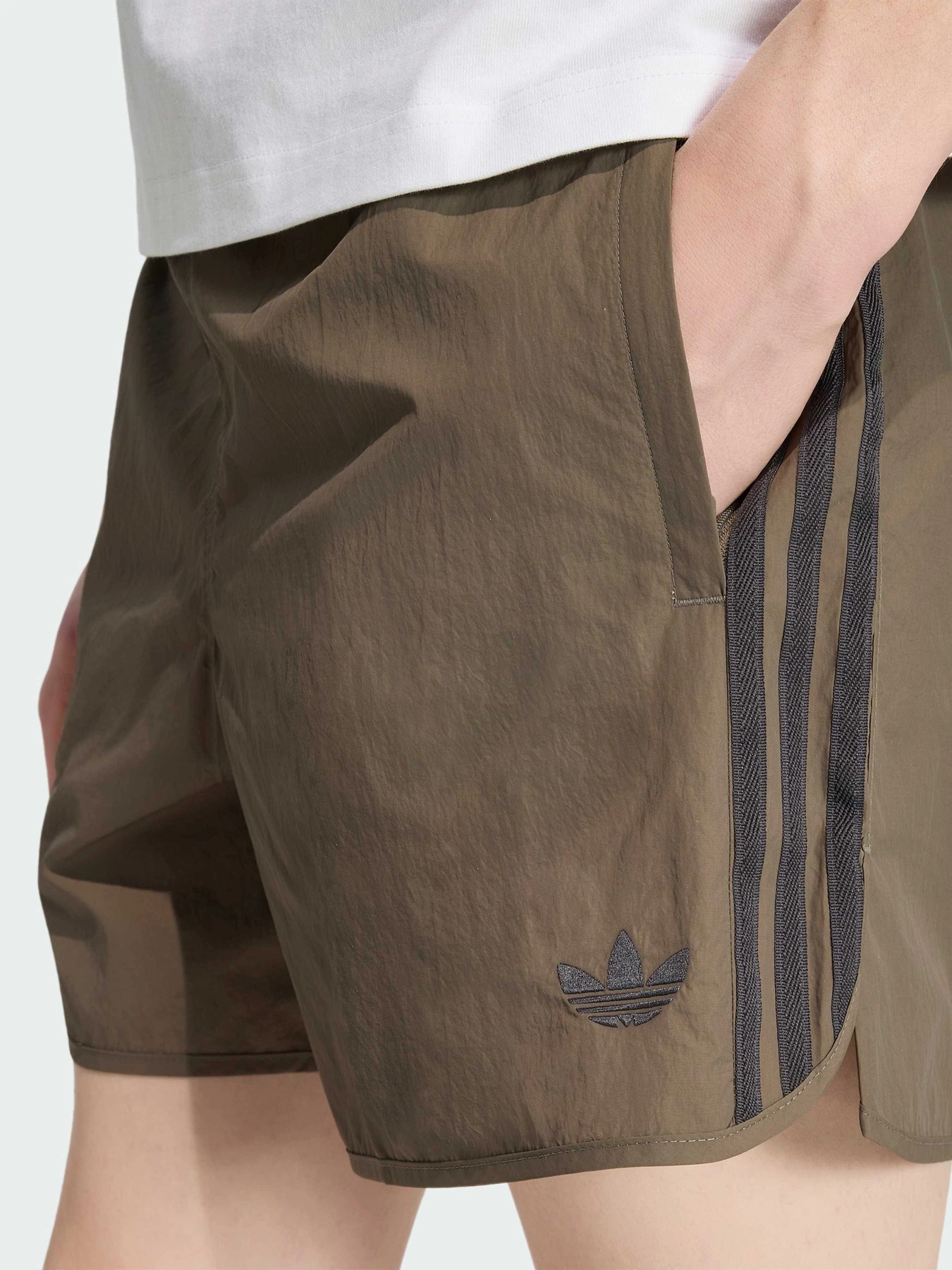 Шорты Adidas Adicolor модель KE4110 Фото