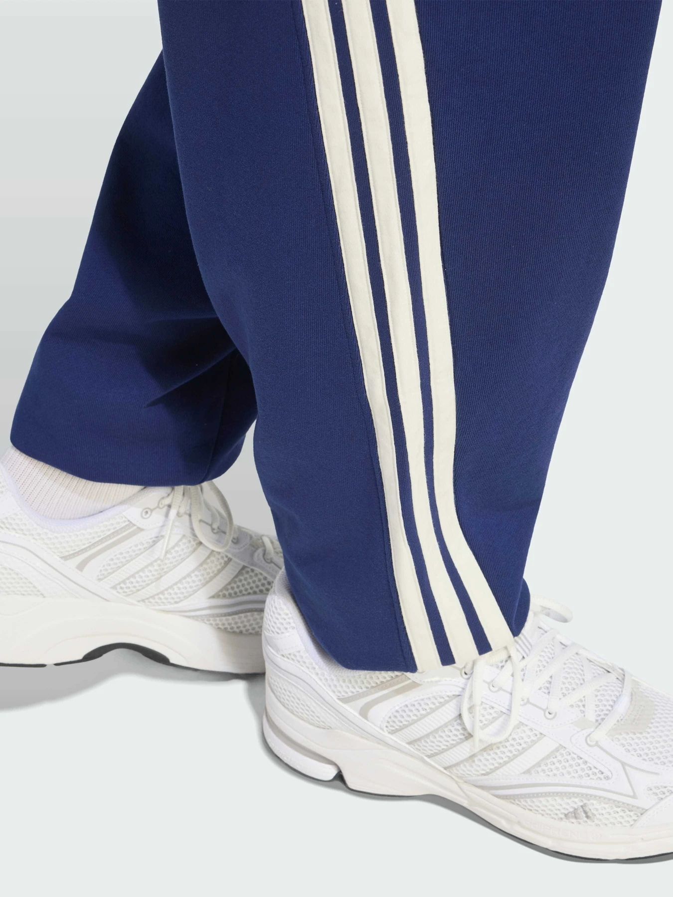 Штани Adidas 3 Stripes модель KW2365 Фото