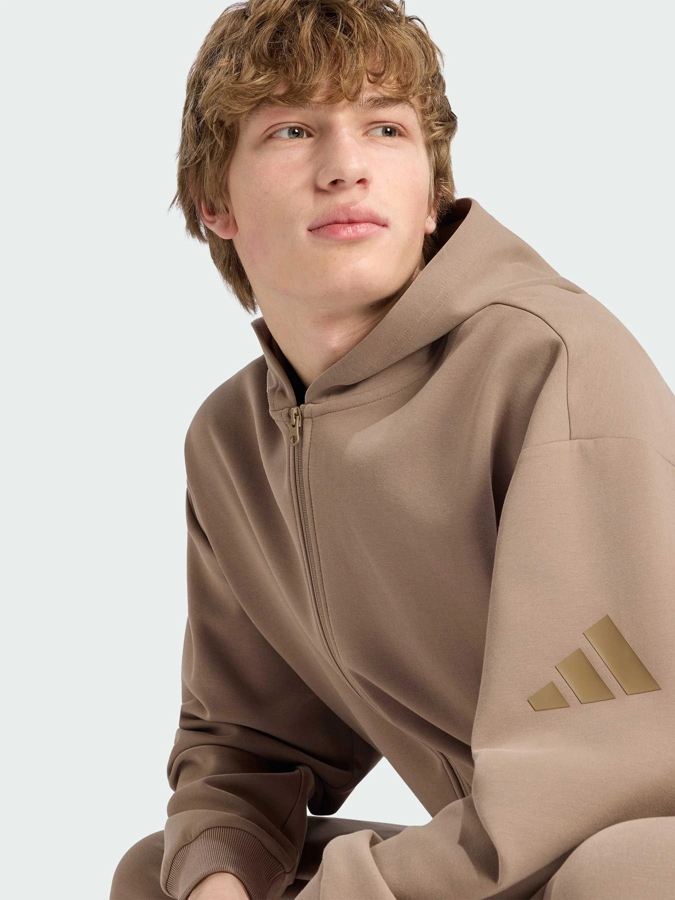 Худи и свитшоты Adidas модель KU8004 Худи и свитшоты Adidas модель KU8004 Фото