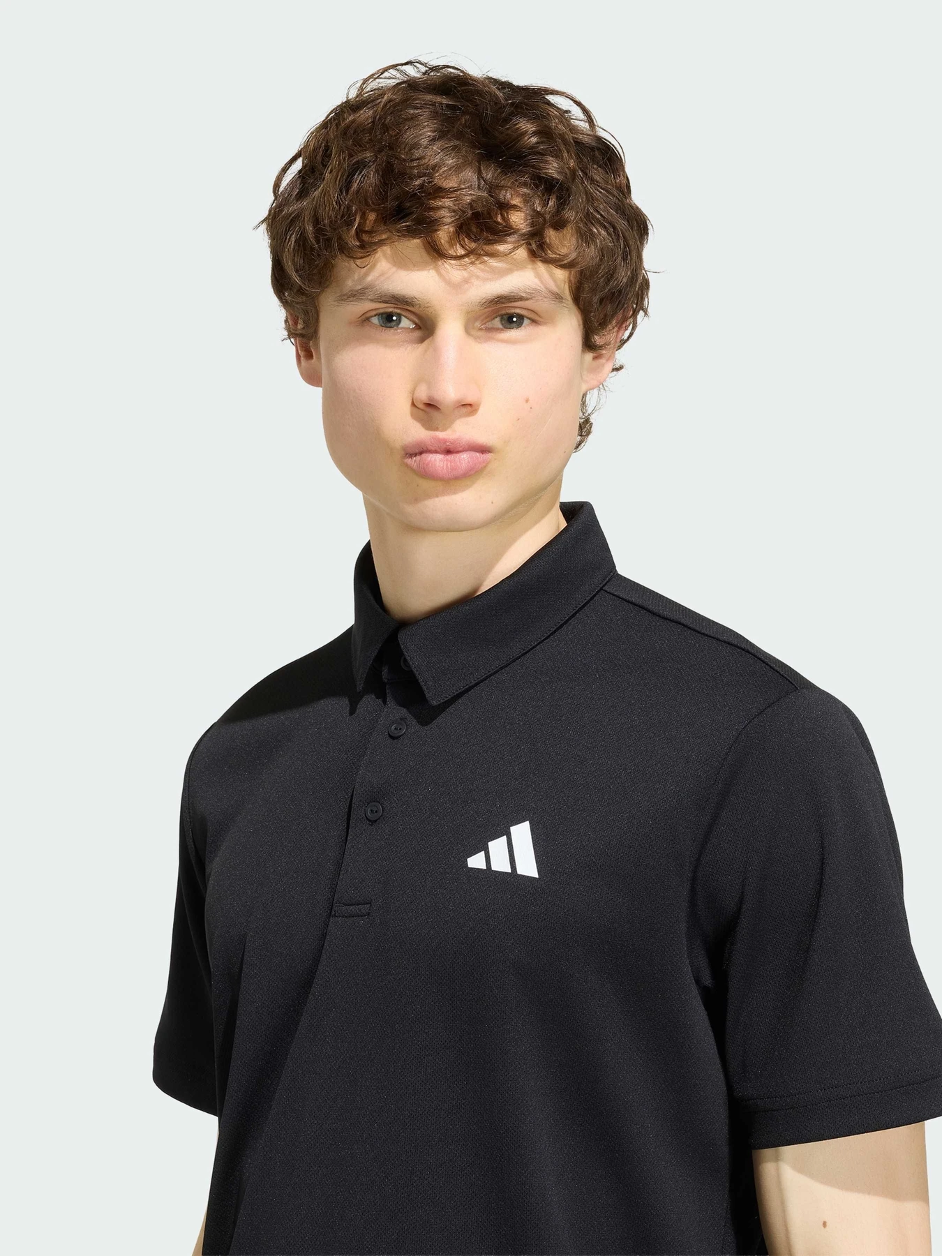 Футболки и поло Adidas модель KF7469 Футболки и поло Adidas модель KF7469 Фото