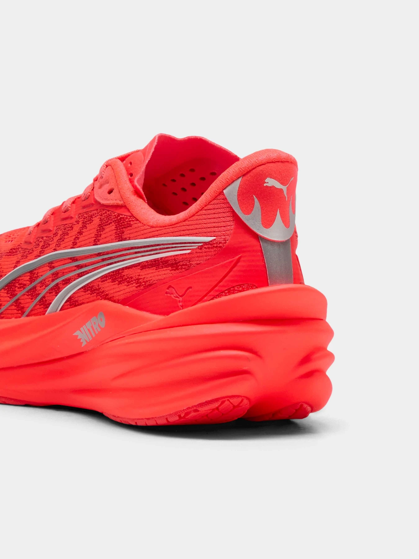 Кросівки PUMA Deviate Nitro 4 Wns модель 312124 Фото