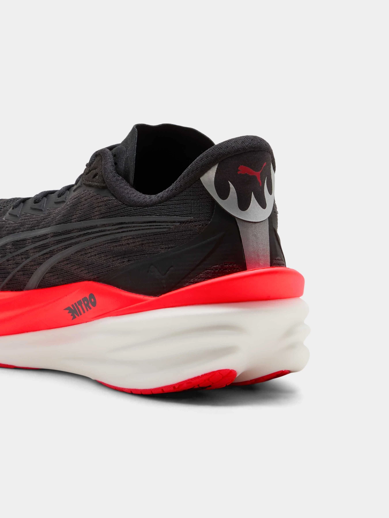 Кросівки PUMA Deviate Nitro 4 модель 312123 Фото