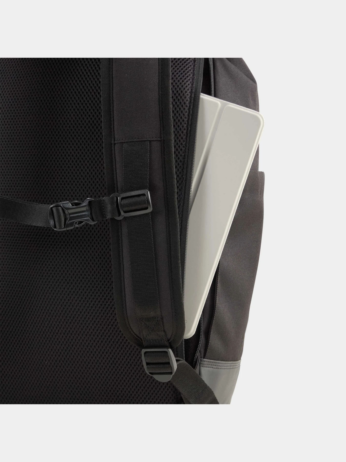 Рюкзаки PUMA Select Essentials Backpack модель 092385 Фото