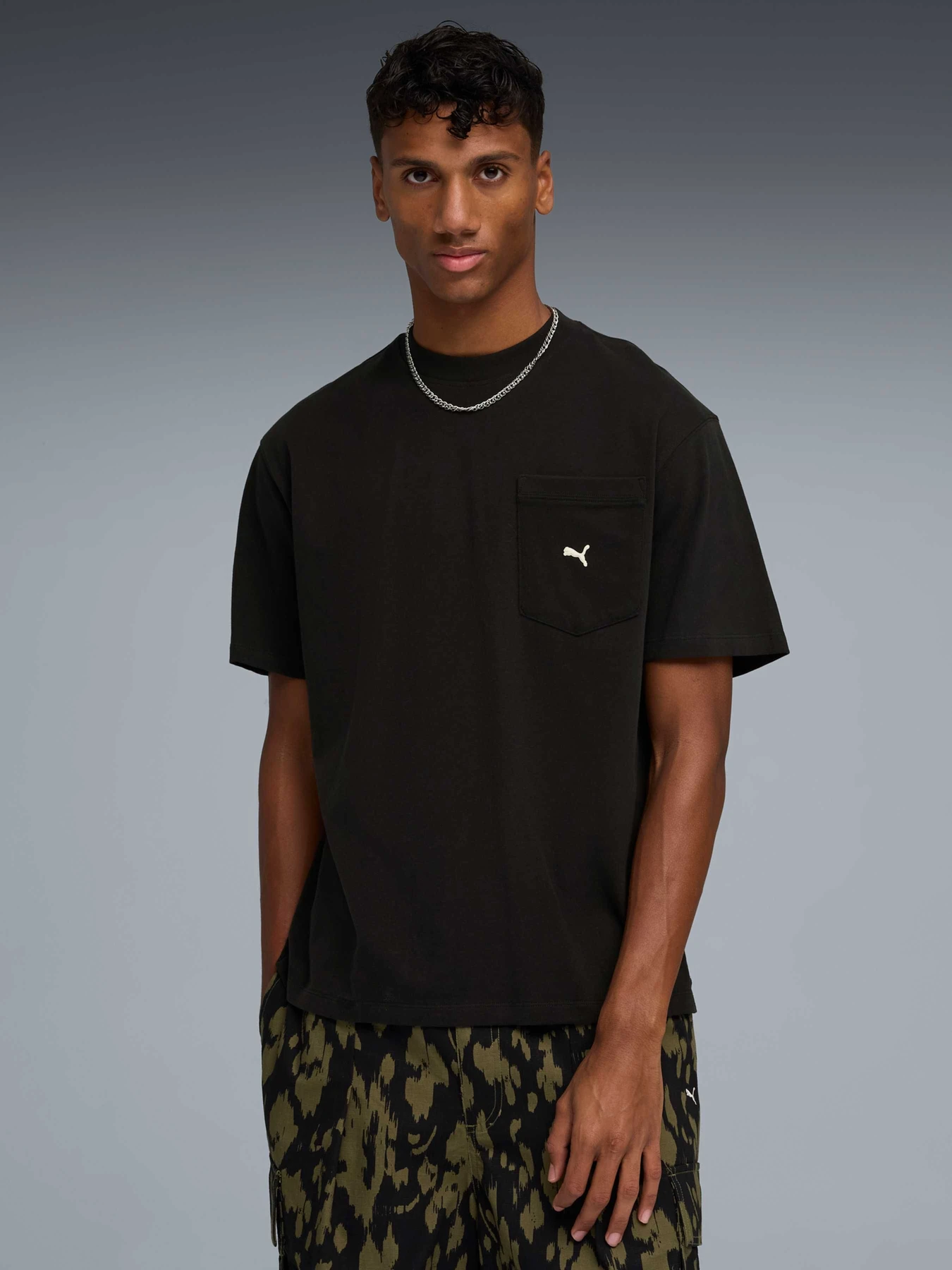 Футболки и поло PUMA Select Essentials Pocket Tee модель 634729 Фото