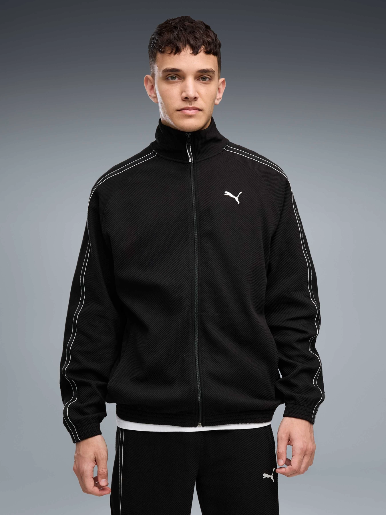 Худи и свитшоты PUMA Class Relaxed Material модель 694298 Фото
