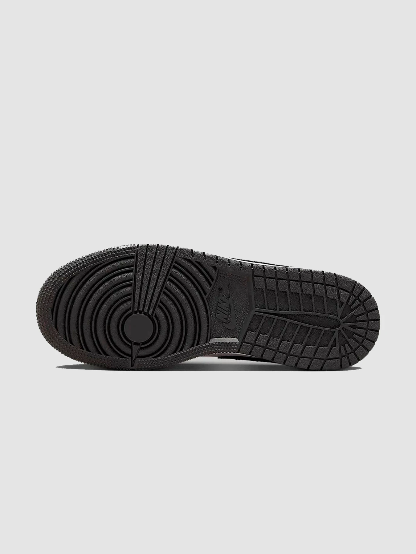 Кроссовки Jordan 1 Mid (Gs) модель DQ8423-402 Кроссовки Jordan 1 Mid (Gs) модель DQ8423-402 Фото