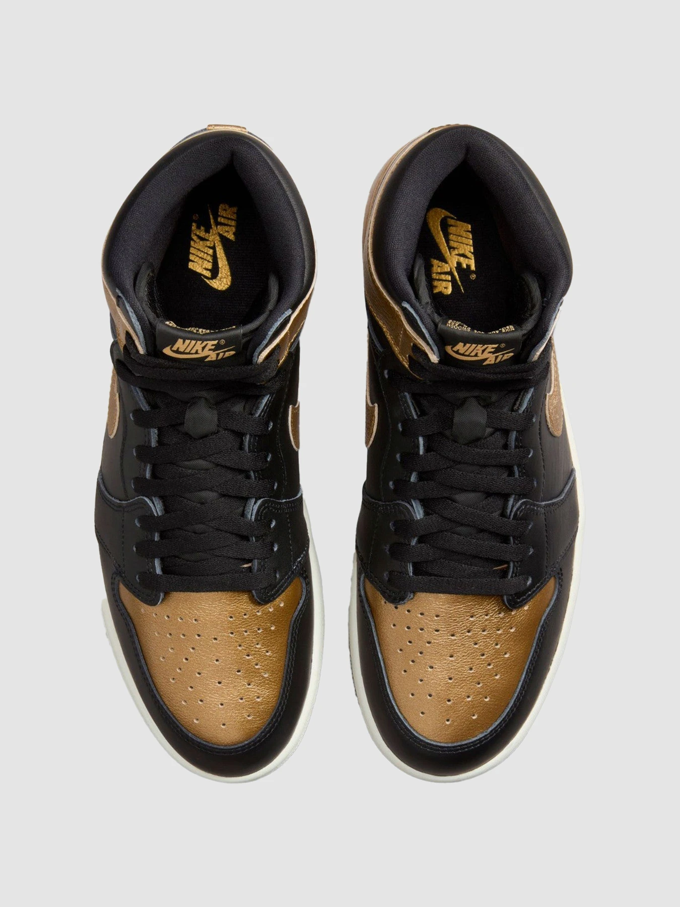 Кросівки Jordan 1 Retro High Og "Black And Gold" модель DZ5485-071 Фото