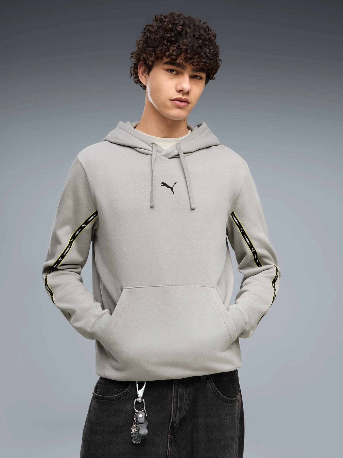Худи и свитшоты PUMA Ess Tape Hoodie модель 694339 Фото