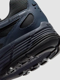 Кроссовки NIKE P-6000 модель CD6404-032 Фото