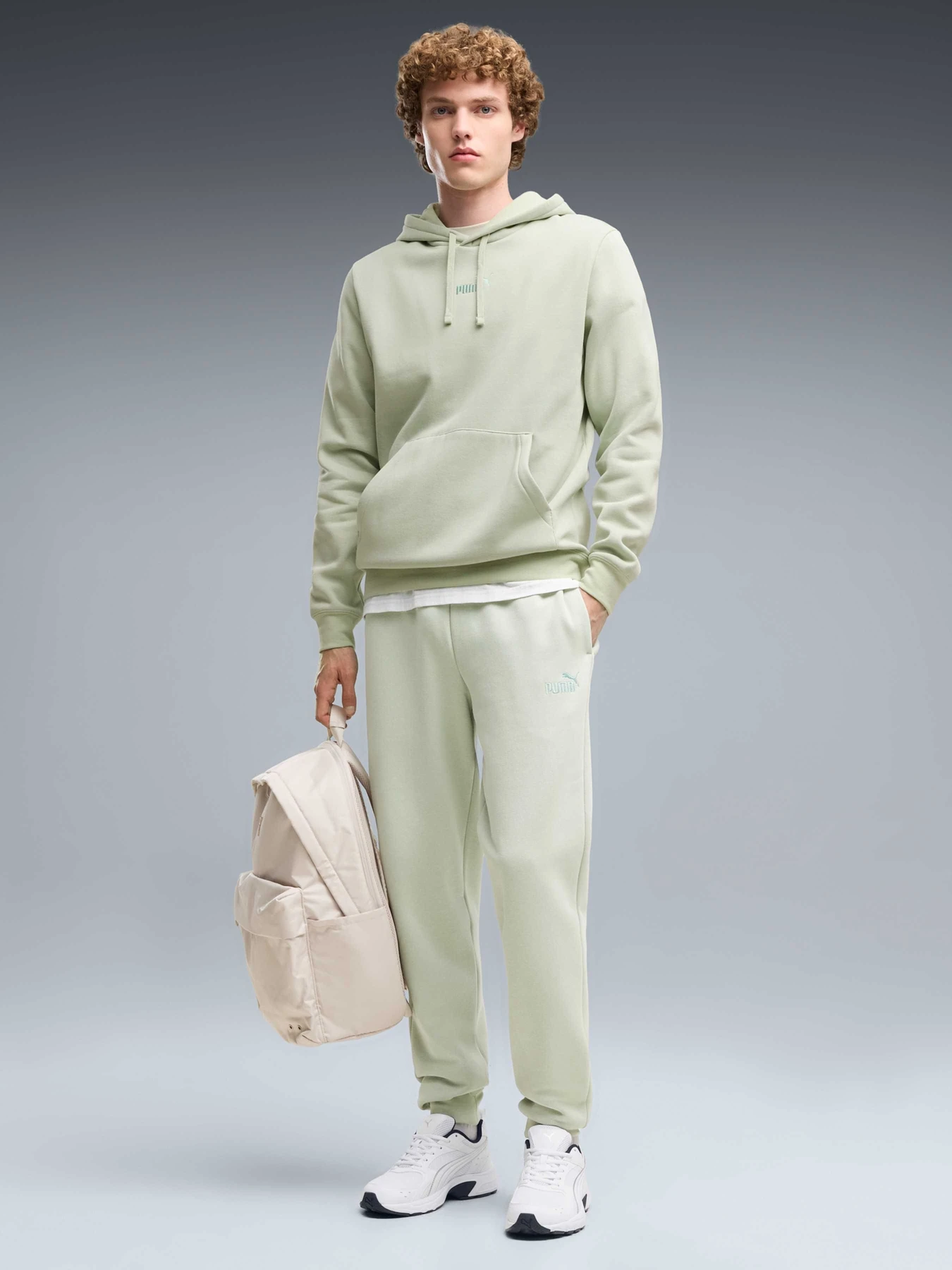 Штани PUMA Ess No. 1 Logo Sweatpants модель 682607 Штани PUMA Ess No. 1 Logo Sweatpants модель 682607 Фото