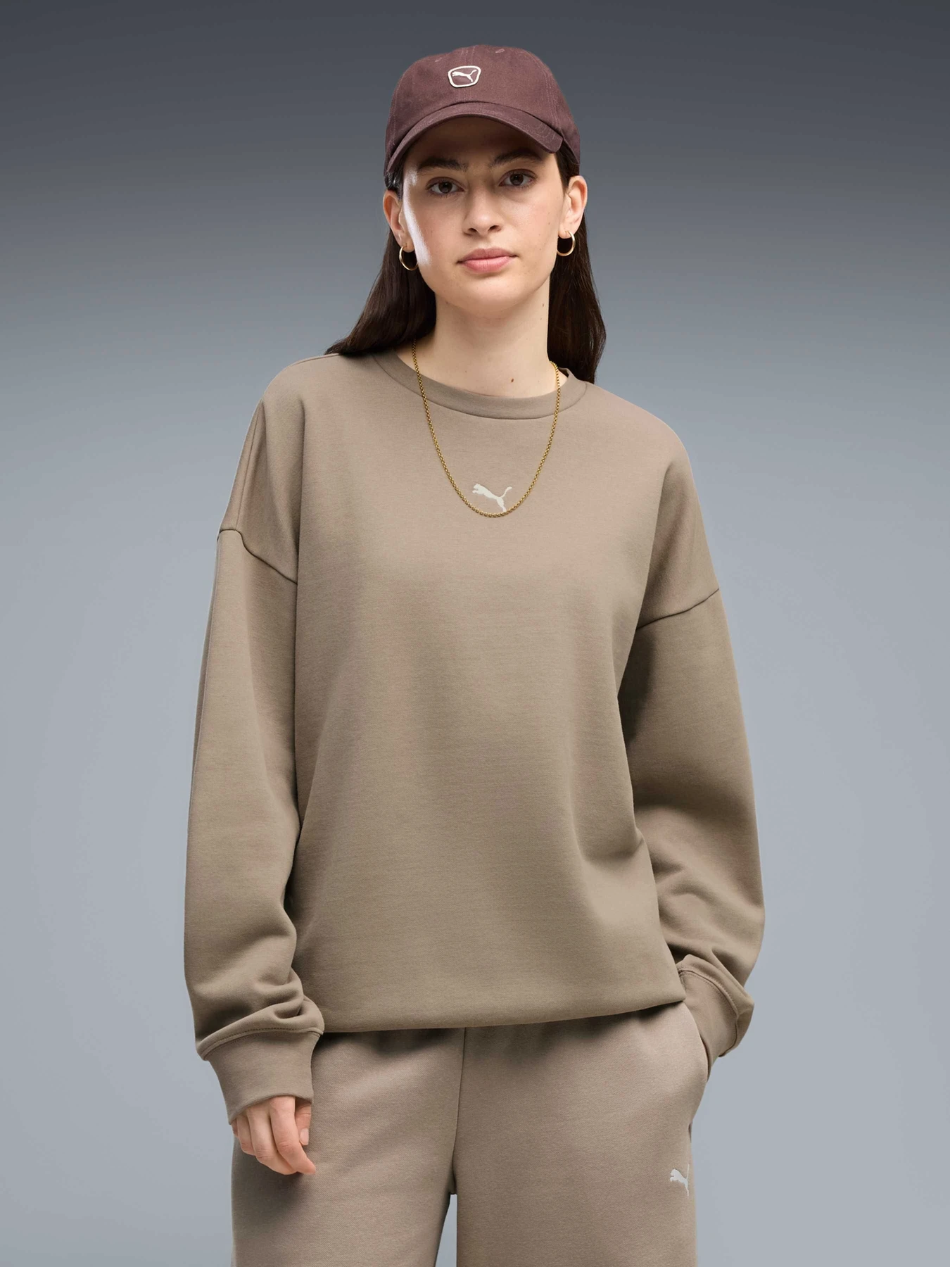 Худи и свитшоты PUMA Ess Oversized Crew модель 685400 Фото