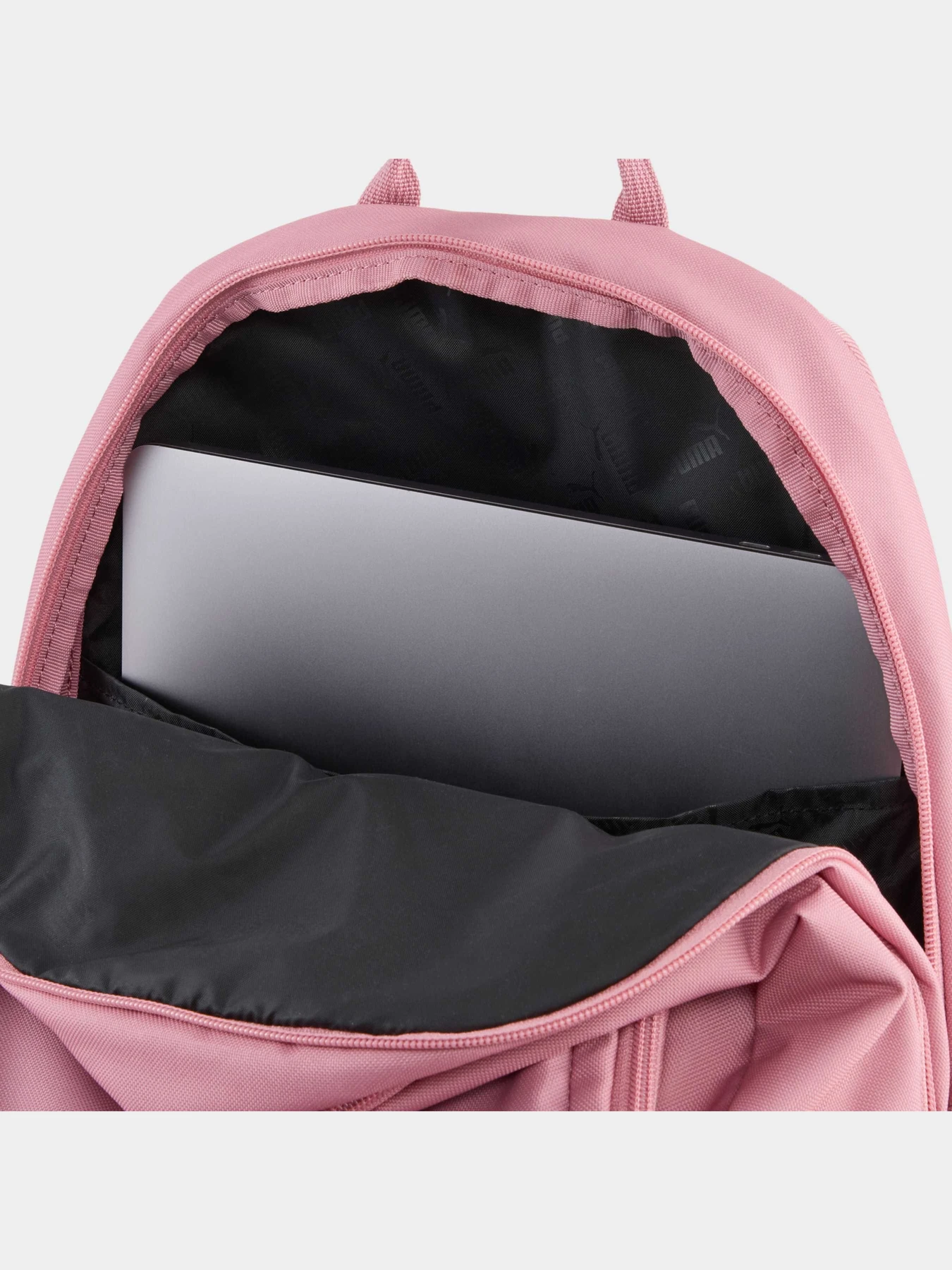 Рюкзаки PUMA Academy Backpack модель 090697 Рюкзаки PUMA Academy Backpack модель 090697 Фото