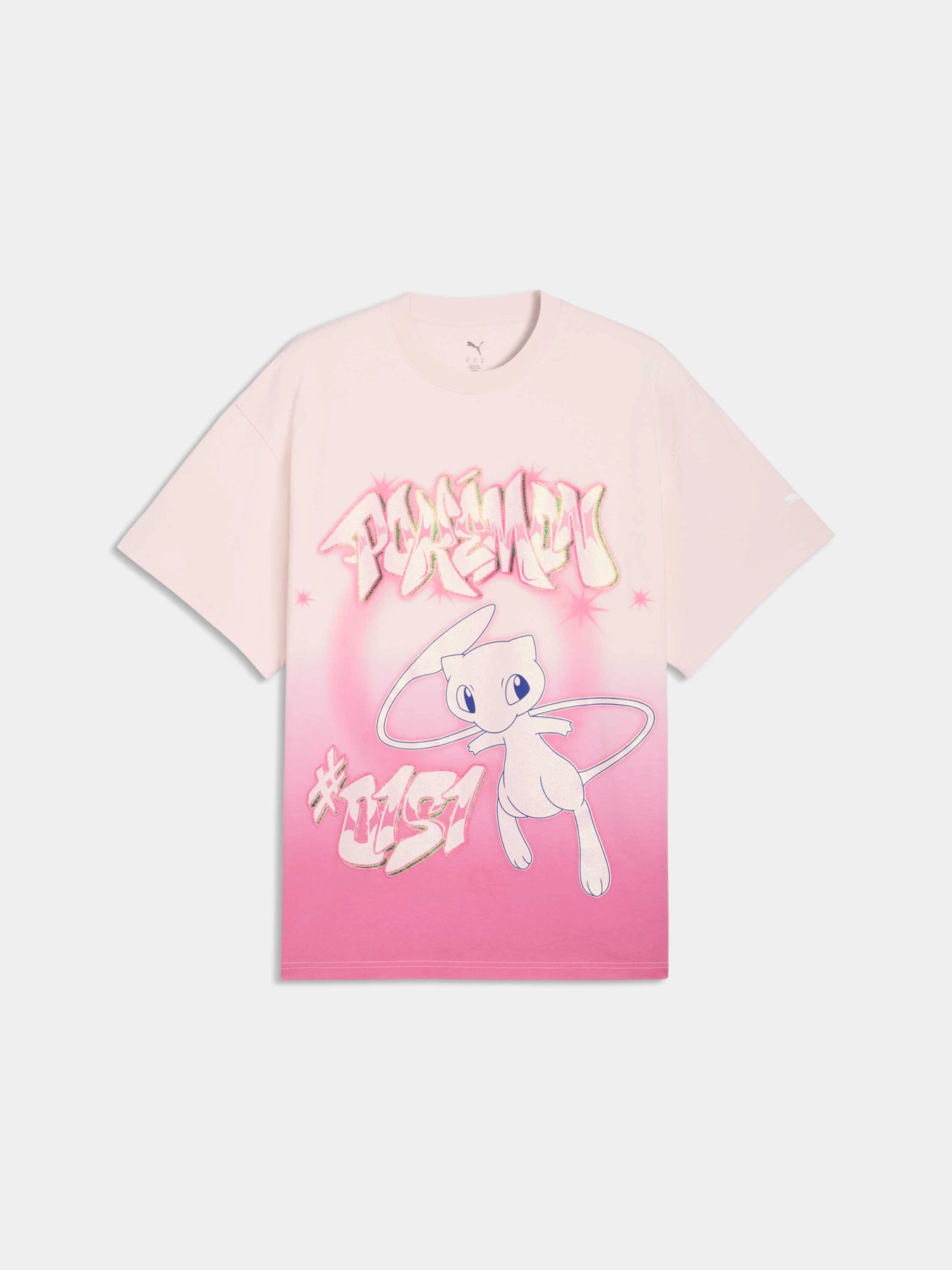 Футболки и поло PUMA Pokemon Shiny Mew Tee модель 635657 Футболки и поло PUMA Pokemon Shiny Mew Tee модель 635657 Фото