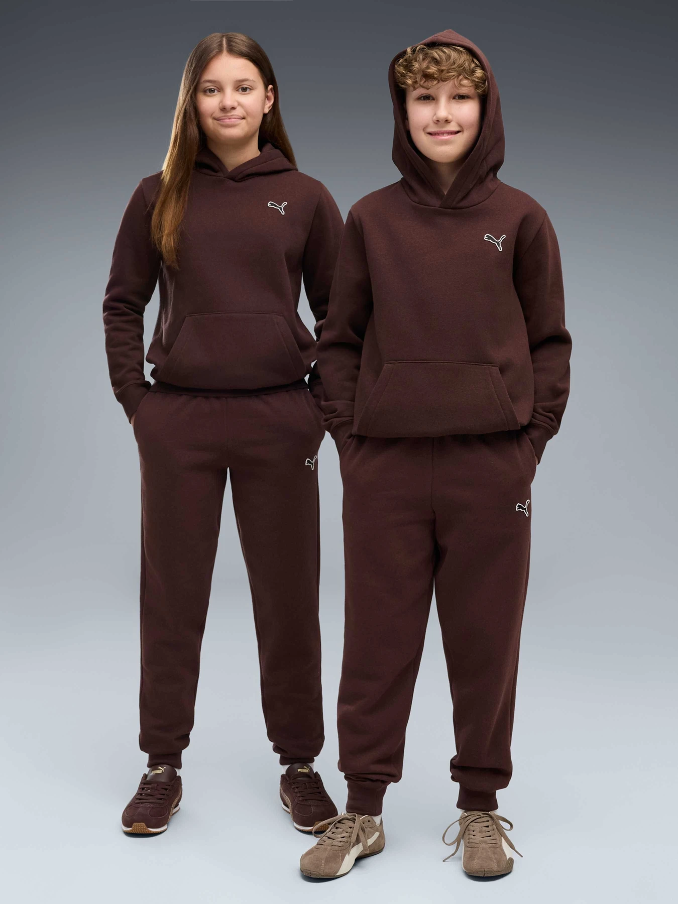 Штани PUMA Ess Elevated Sweatpants Fl модель 694702 Фото