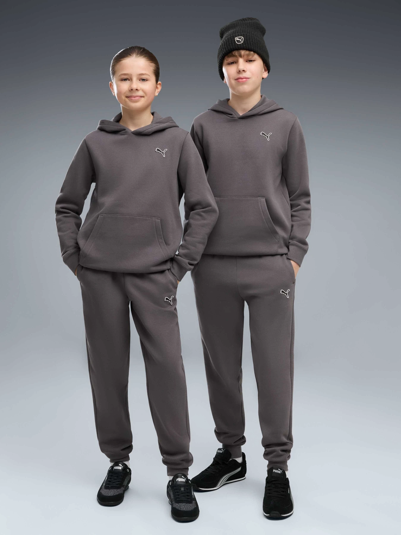 Брюки PUMA Ess Elevated Sweatpants Fl модель 694702 Брюки PUMA Ess Elevated Sweatpants Fl модель 694702 Фото