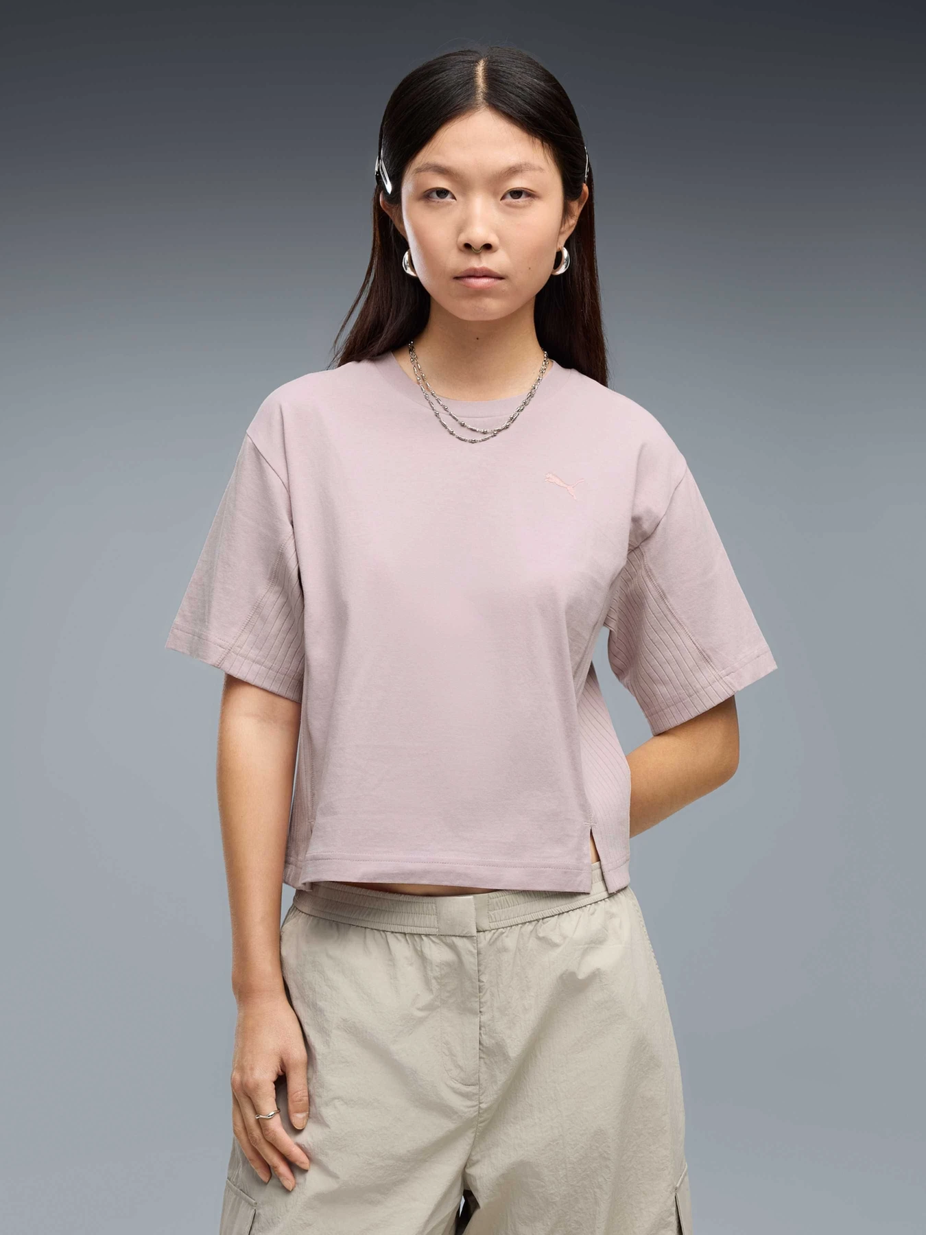 Футболки и поло PUMA Her Tee модель 694030 Футболки и поло PUMA Her Tee модель 694030 Фото