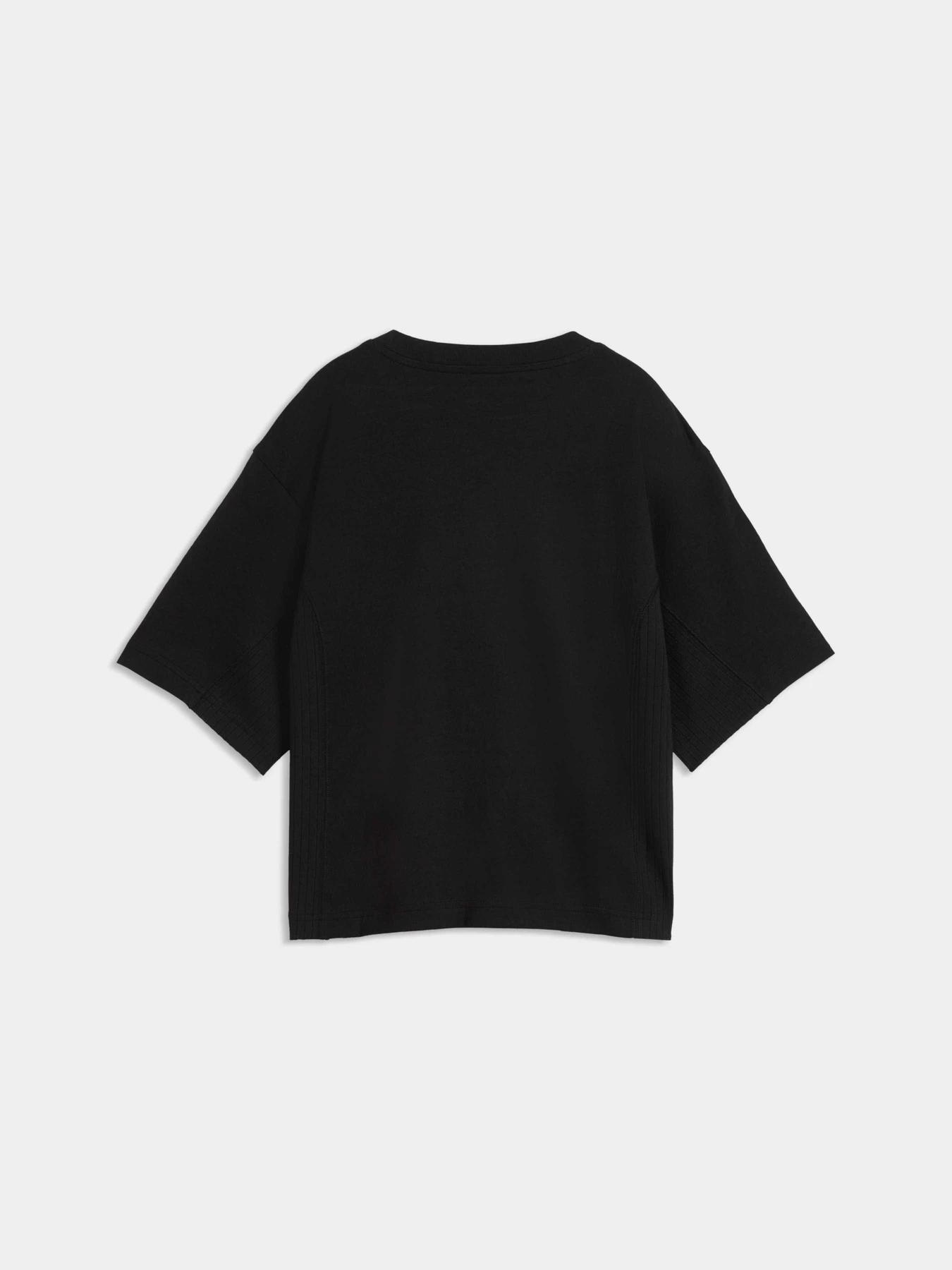 Футболки і поло PUMA Her Tee модель 694030 Футболки і поло PUMA Her Tee модель 694030 Фото