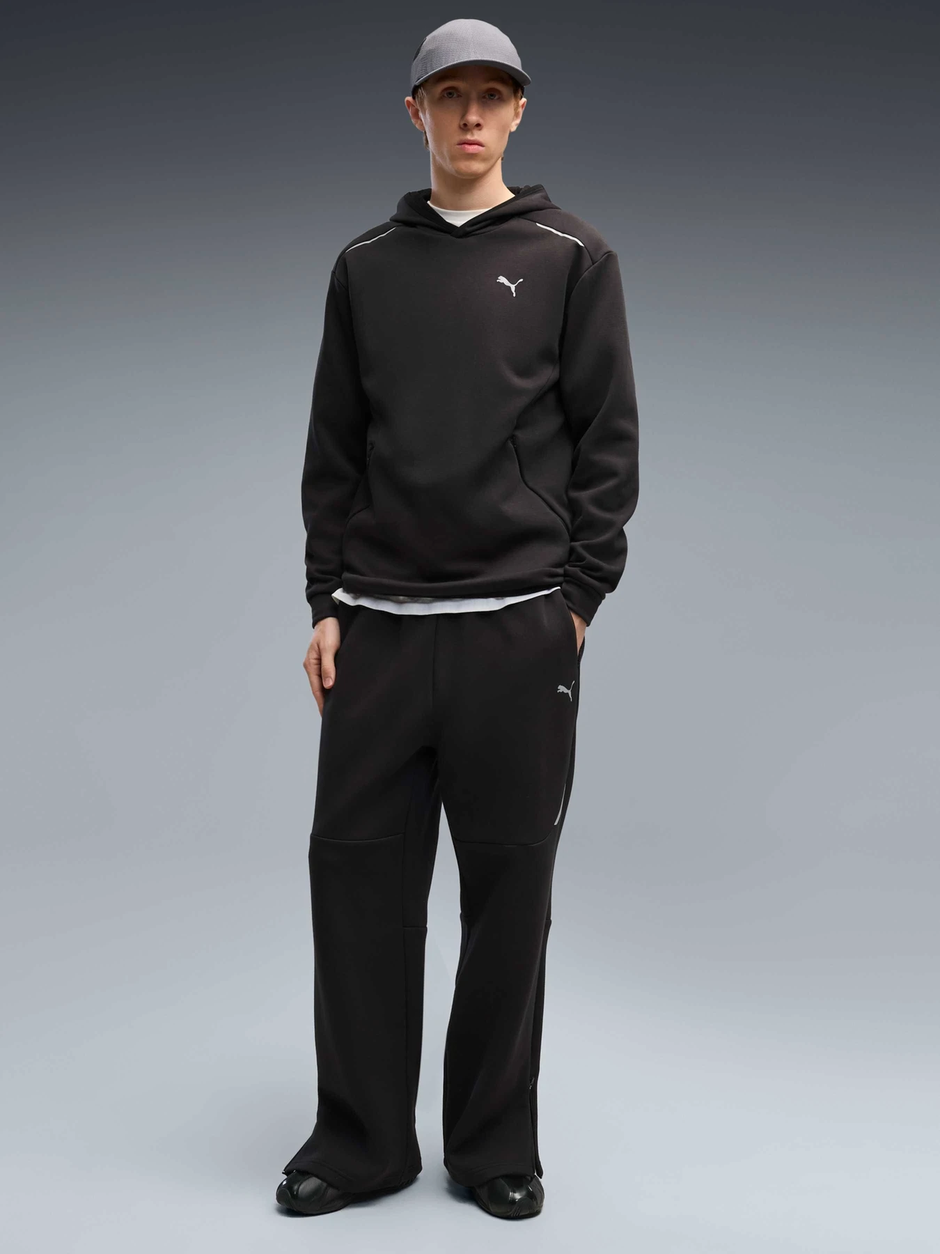Брюки PUMA Tech Oversized Pants модель 636744 Брюки PUMA Tech Oversized Pants модель 636744 Фото