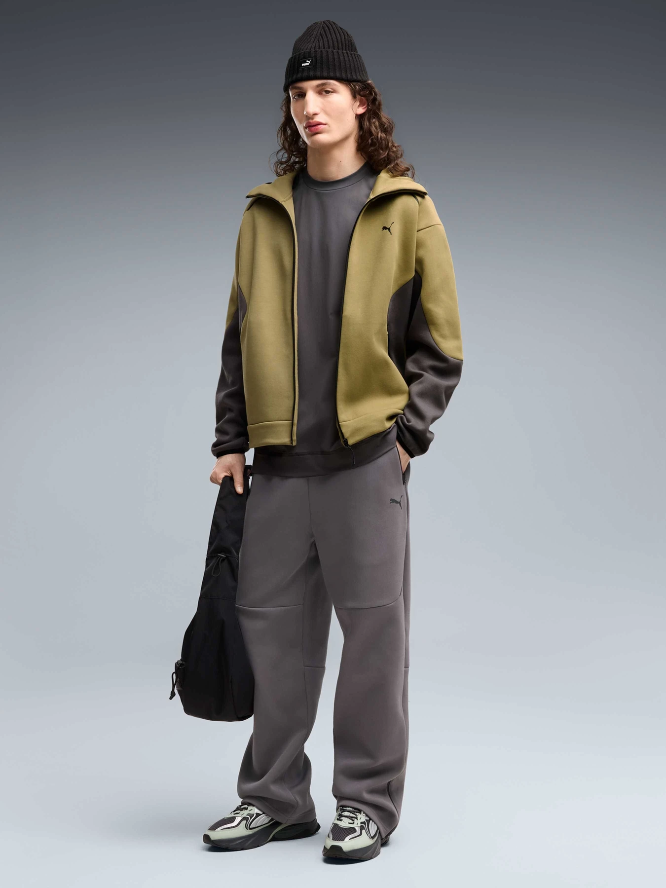 Брюки PUMA Tech Oversized Pants модель 636744 Брюки PUMA Tech Oversized Pants модель 636744 Фото