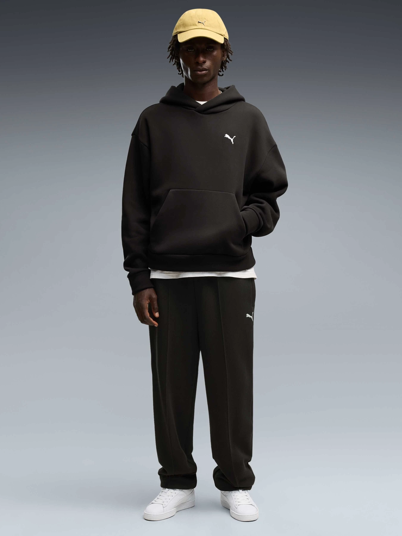 Брюки PUMA Ess Relaxed Sweatpants Tr Cl модель 636708 Брюки PUMA Ess Relaxed Sweatpants Tr Cl модель 636708 Фото