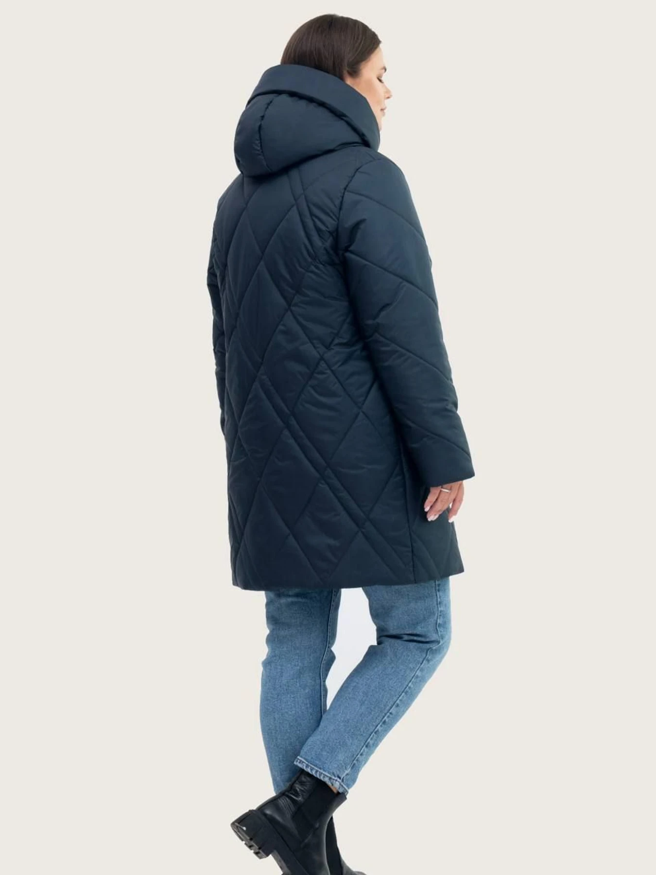 Куртки и дубленки UVENTUM модель LRD-12-1-GRN Куртки и дубленки UVENTUM модель LRD-12-1-GRN Фото