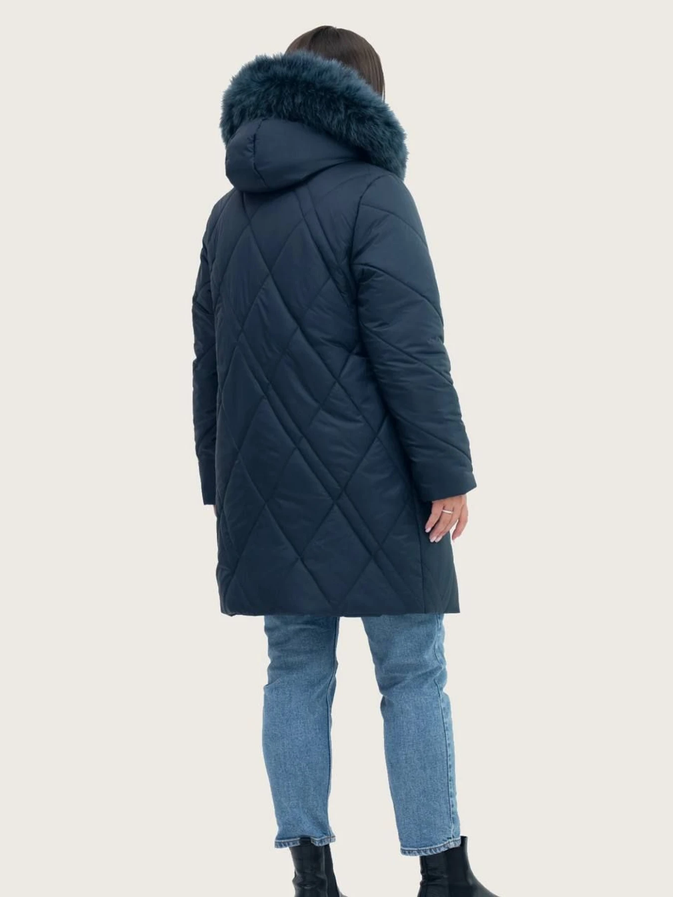 Куртки и дубленки UVENTUM модель LRD-12-pes-GRN Куртки и дубленки UVENTUM модель LRD-12-pes-GRN Фото