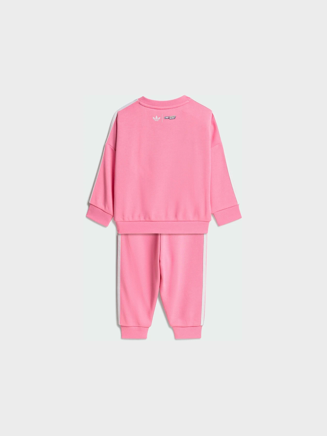 Костюми Adidas Graphics модель KS4223 Костюми Adidas Graphics модель KS4223 Фото