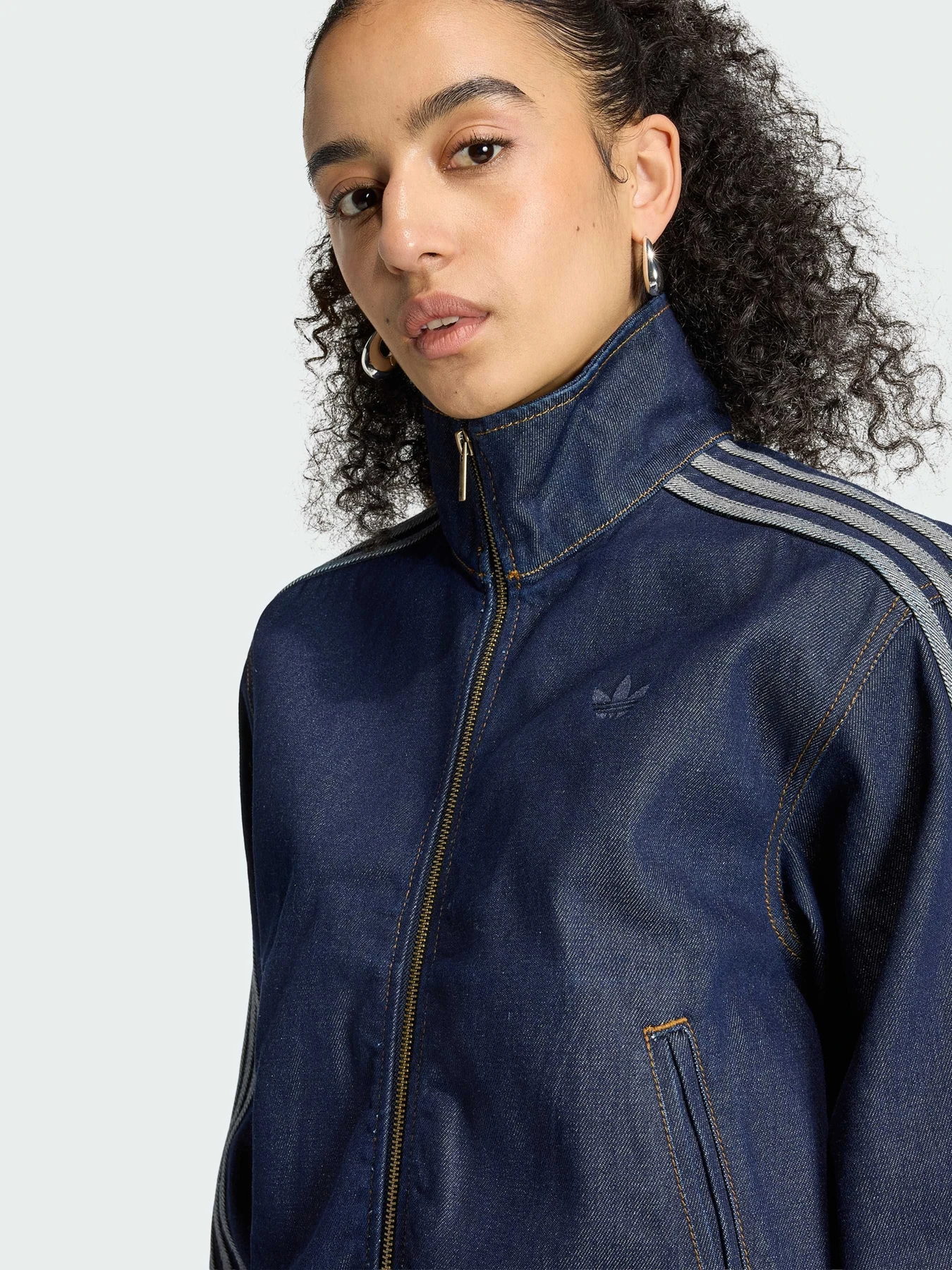 Куртки та дублянки Adidas модель KQ6491 Фото