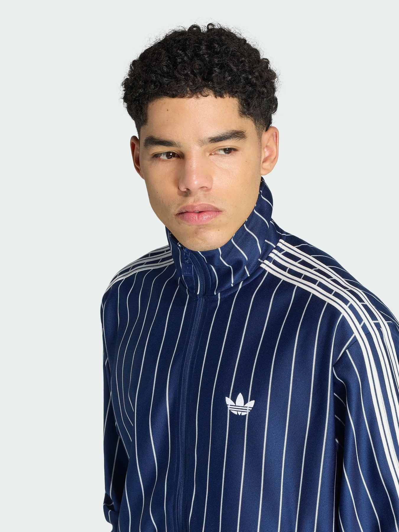 Худі та світшоти Adidas модель KR7228 Худі та світшоти Adidas модель KR7228 Фото