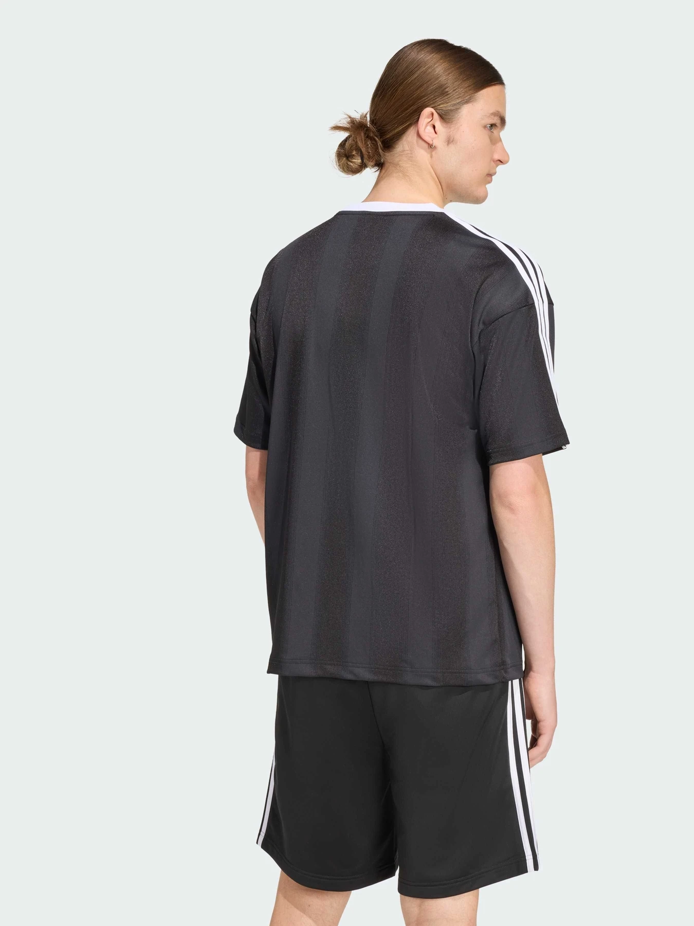 Футболки и поло Adidas Adicolor модель KD5830 Футболки и поло Adidas Adicolor модель KD5830 Фото