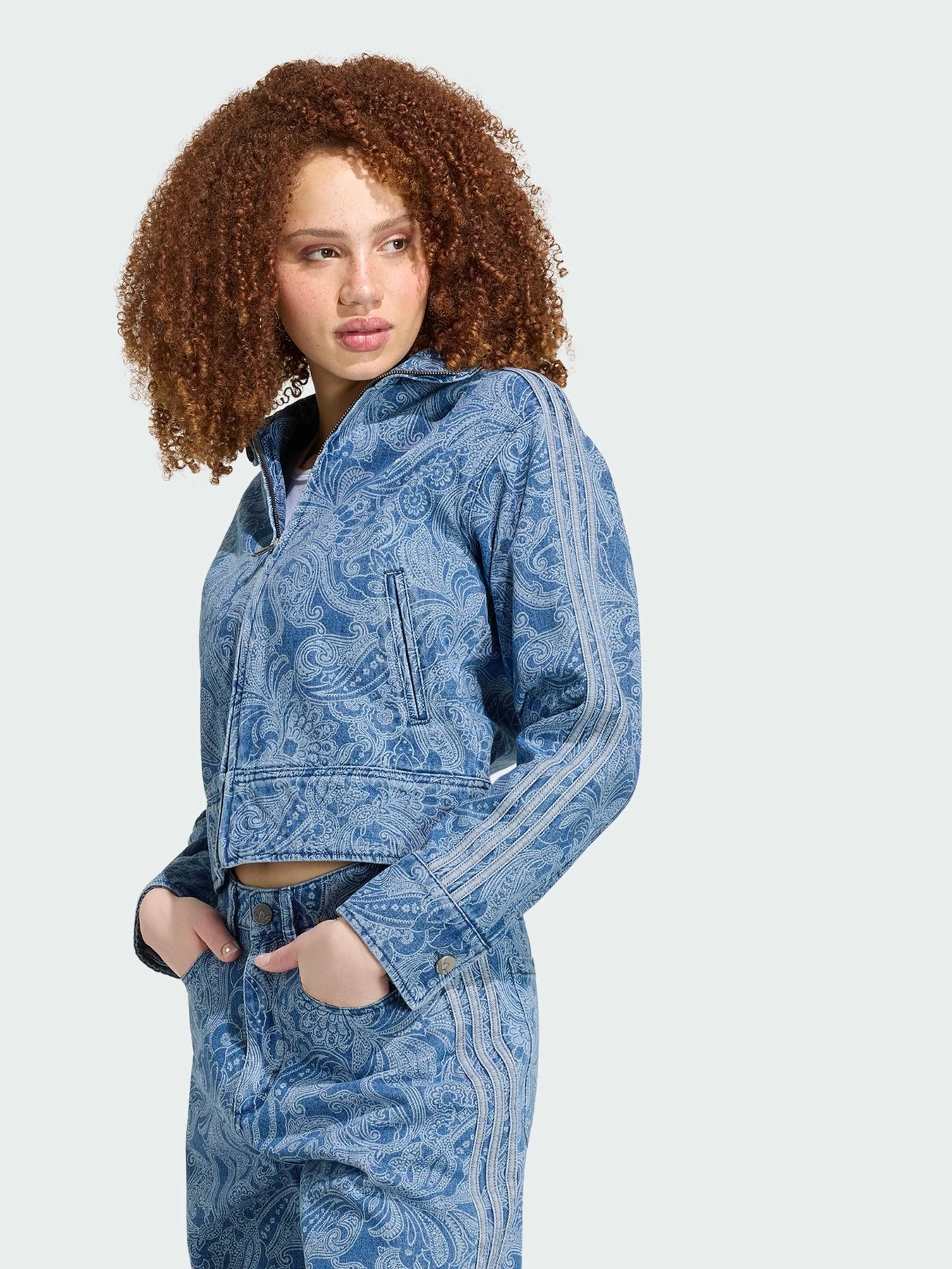 Куртки и дубленки Adidas модель KR6674 Фото