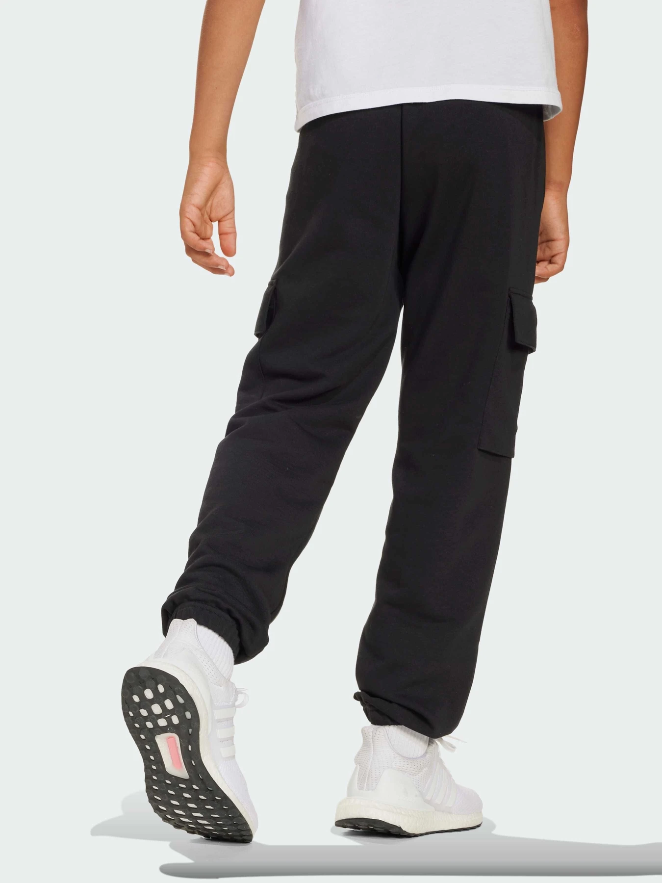 Брюки Adidas Adidas Essentials модель JC9762 Брюки Adidas Adidas Essentials модель JC9762 Фото