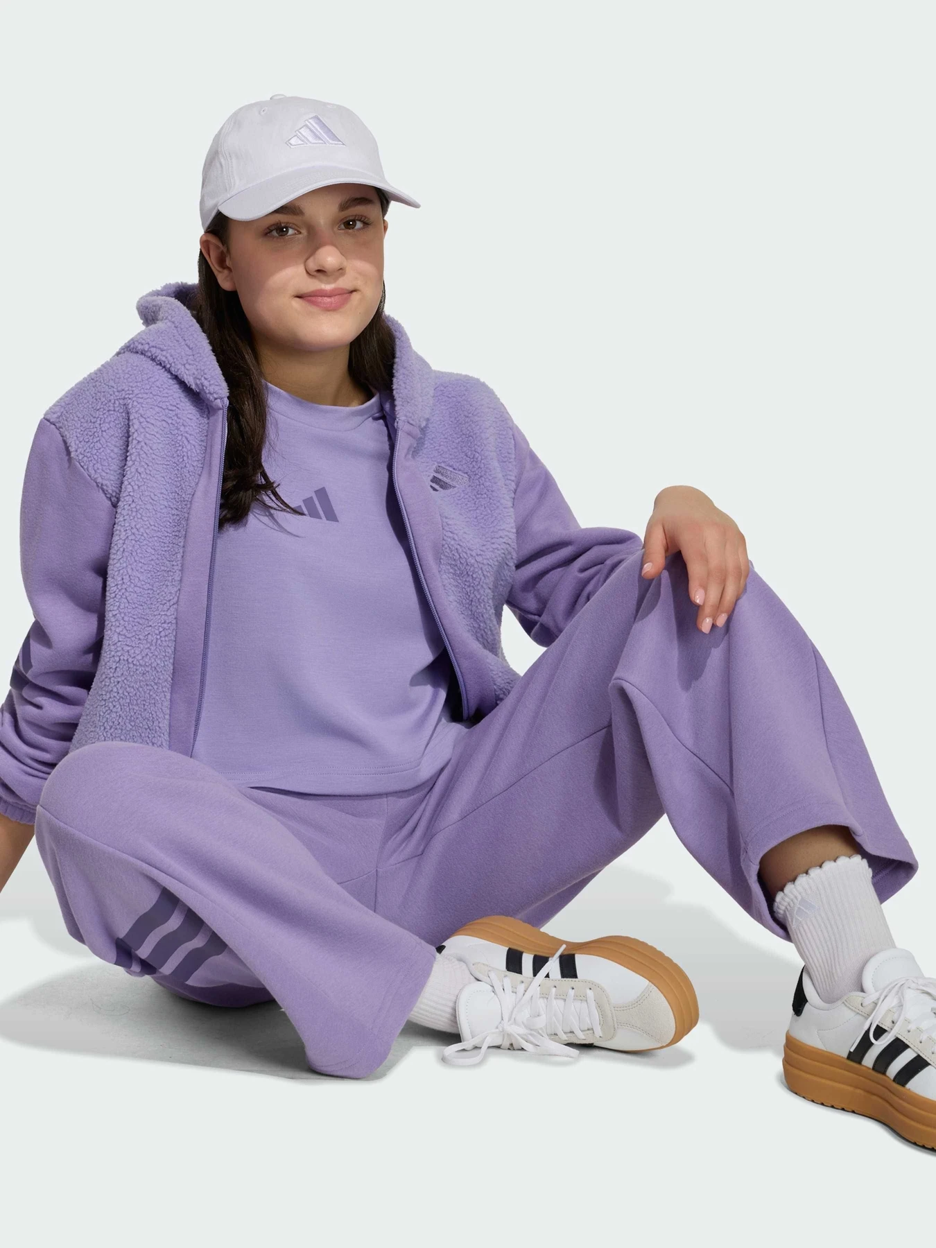 Худи и свитшоты Adidas модель KQ6162 Худи и свитшоты Adidas модель KQ6162 Фото