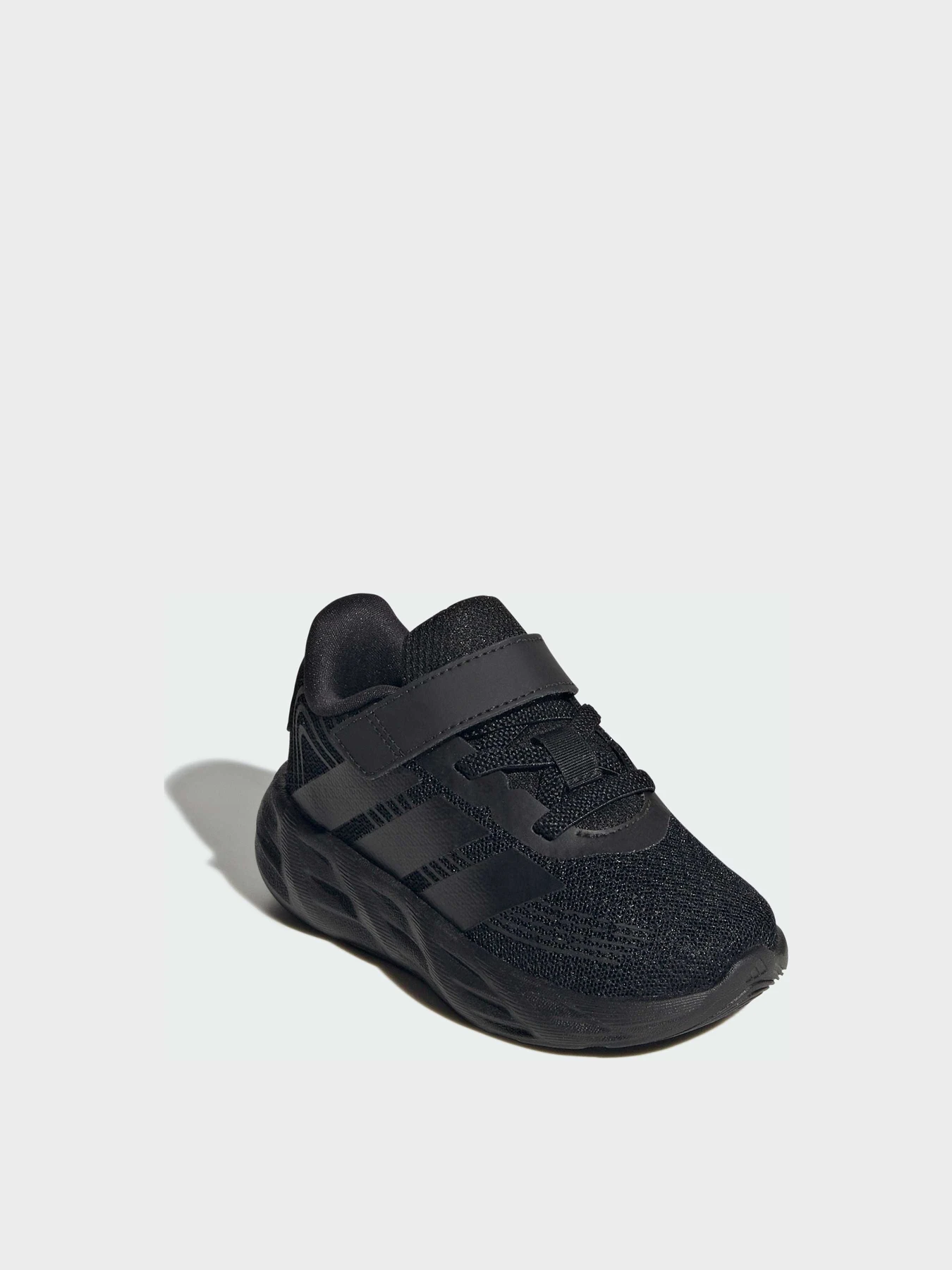 Кросівки Adidas модель LA3826 Фото