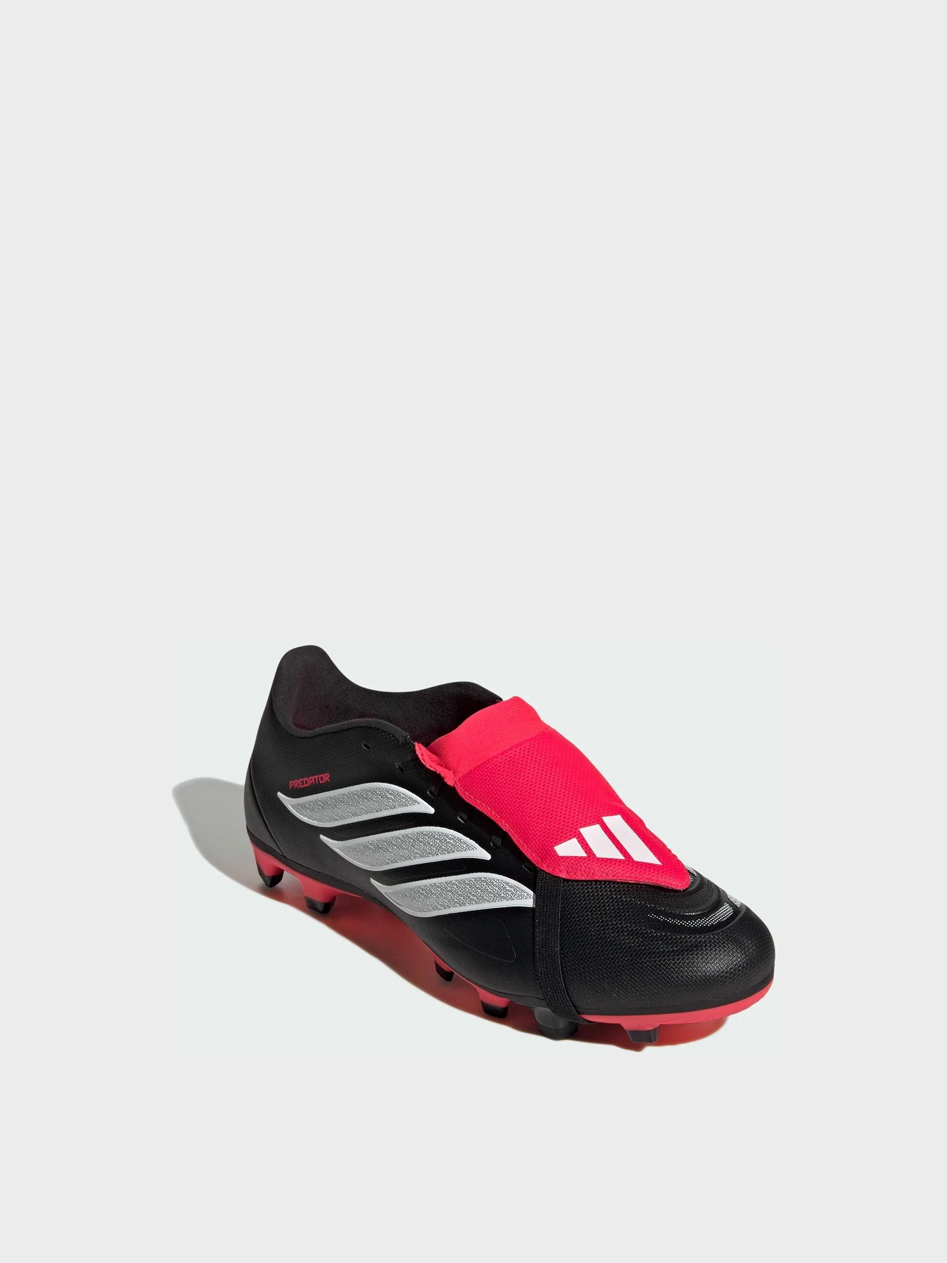 Кросівки Adidas Predator модель JR3330 Кросівки Adidas Predator модель JR3330 Фото