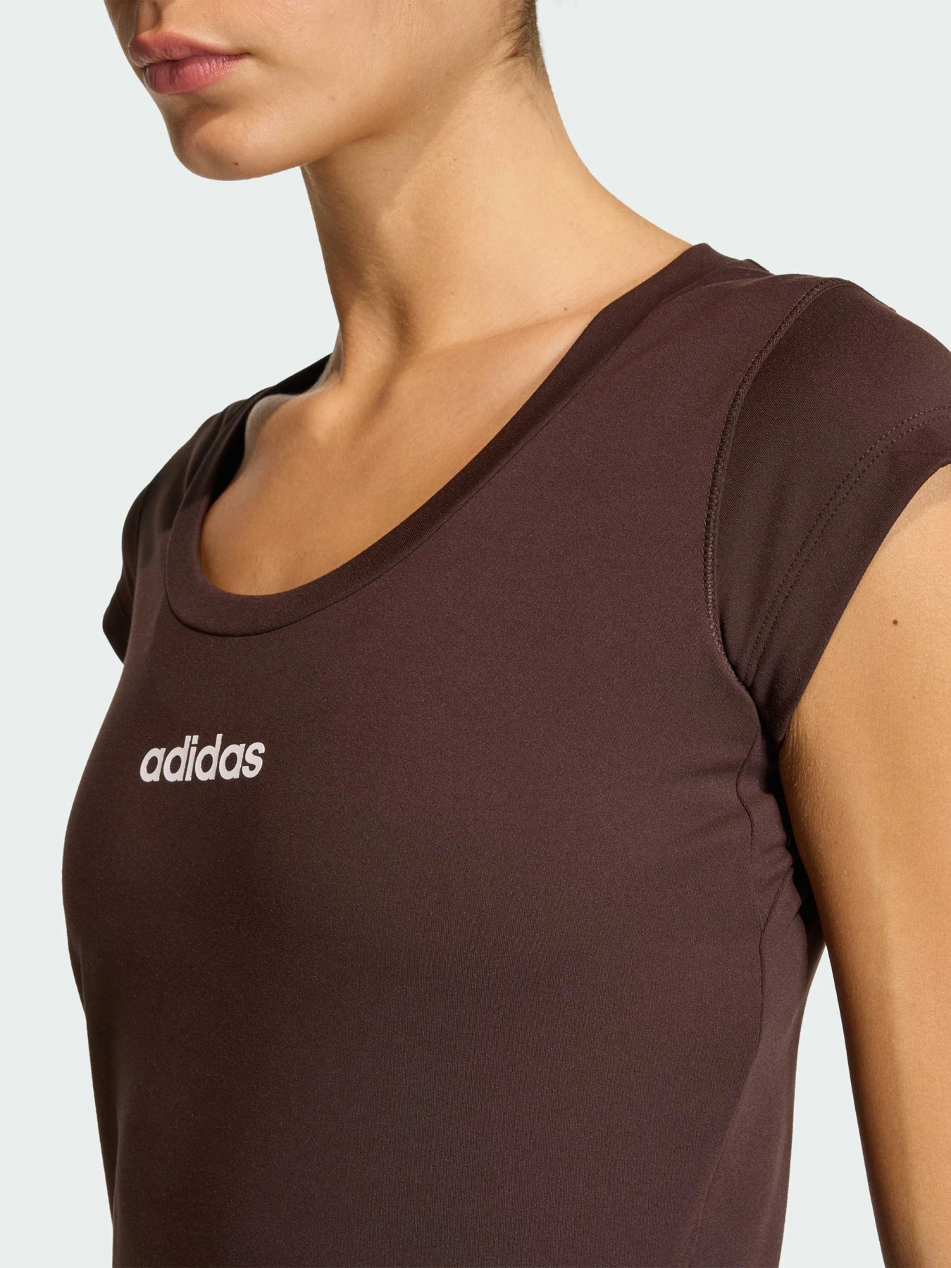 Футболки і поло Adidas модель JX1867 Футболки і поло Adidas модель JX1867 Фото
