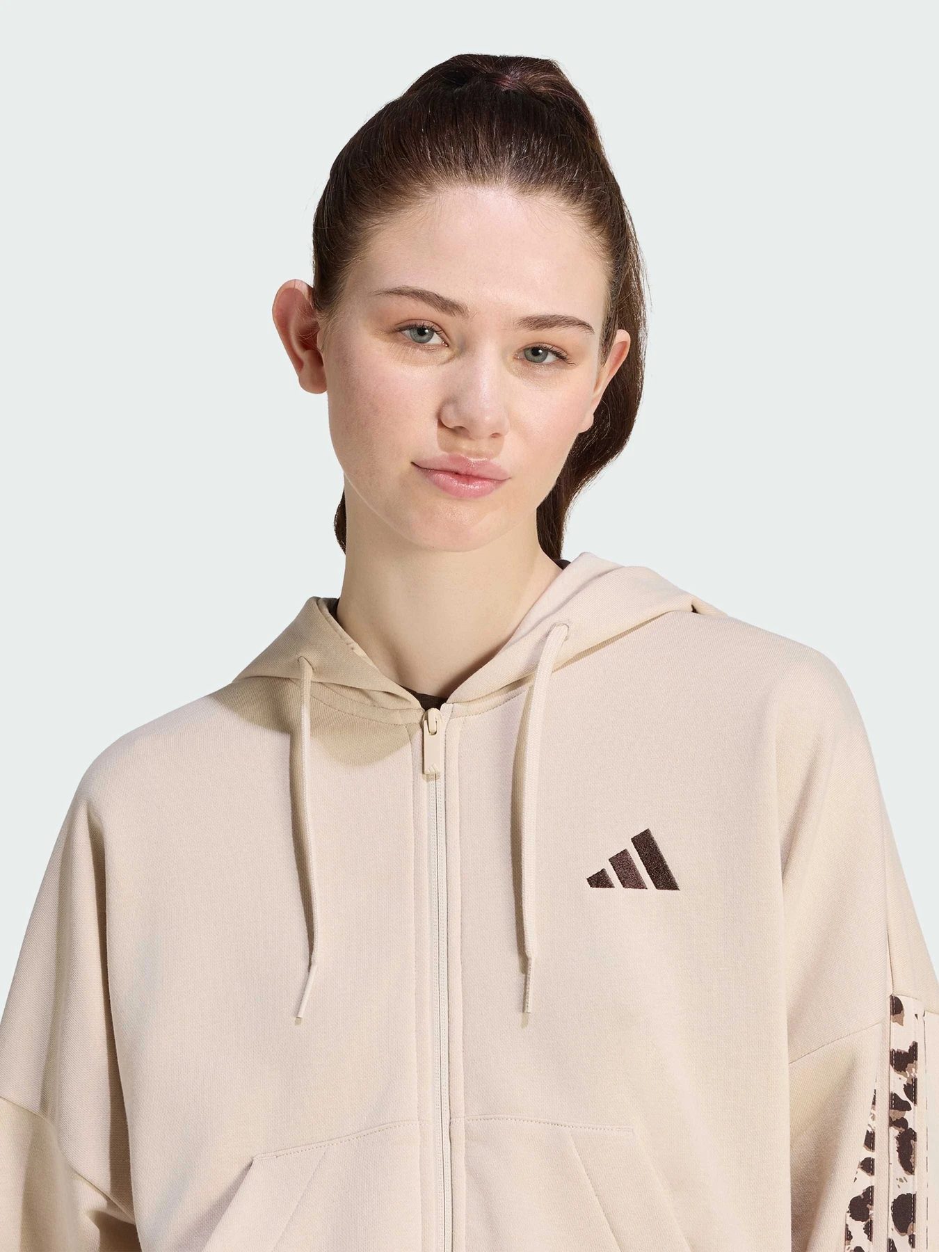 Худі та світшоти Adidas 3 Stripes модель KH1547 Худі та світшоти Adidas 3 Stripes модель KH1547 Фото